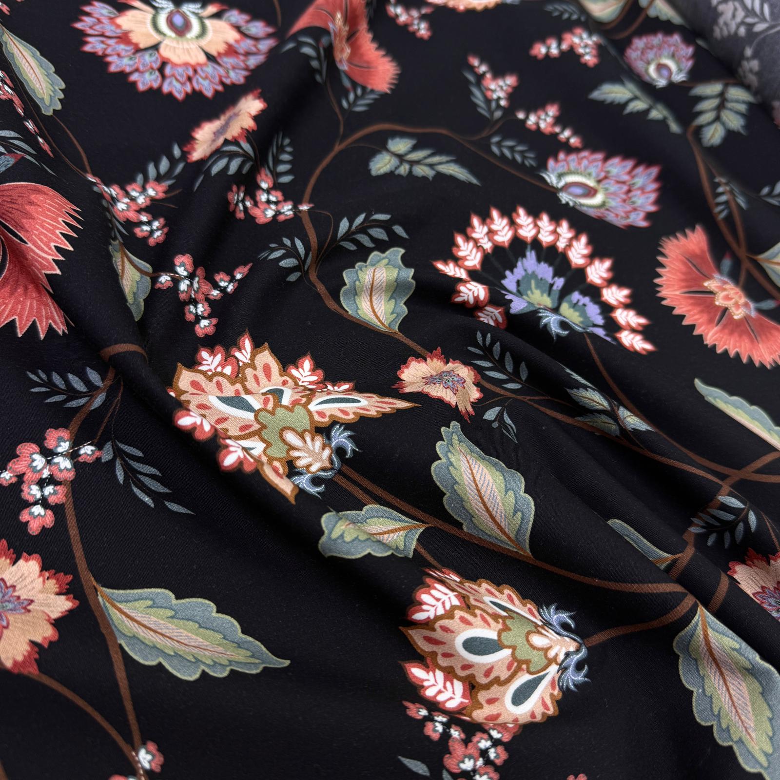 Kara Lalezar İntaşlar Markalı Poplin Kumaş