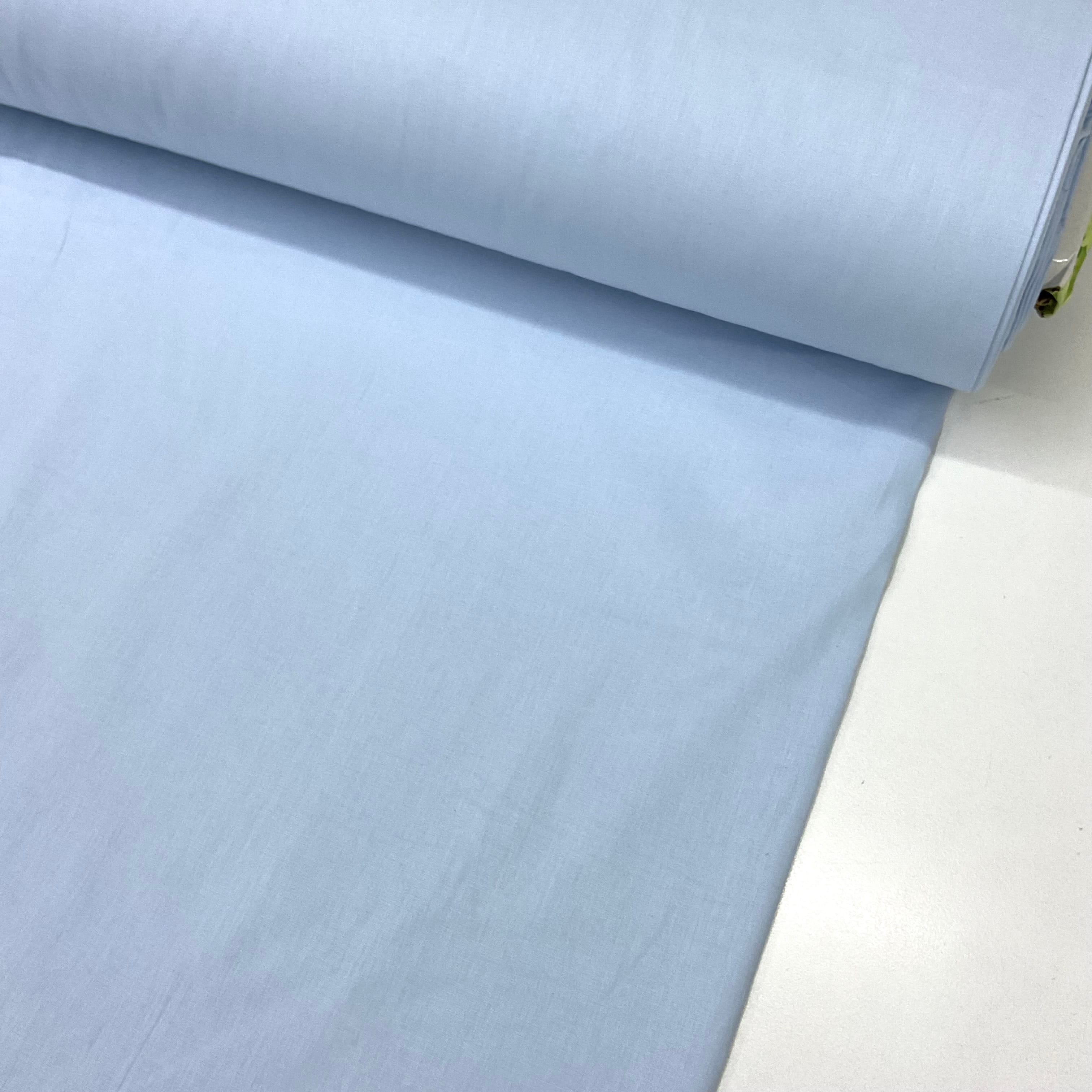 Hafif Defolu Bebe Mavi Poplin Kumaş