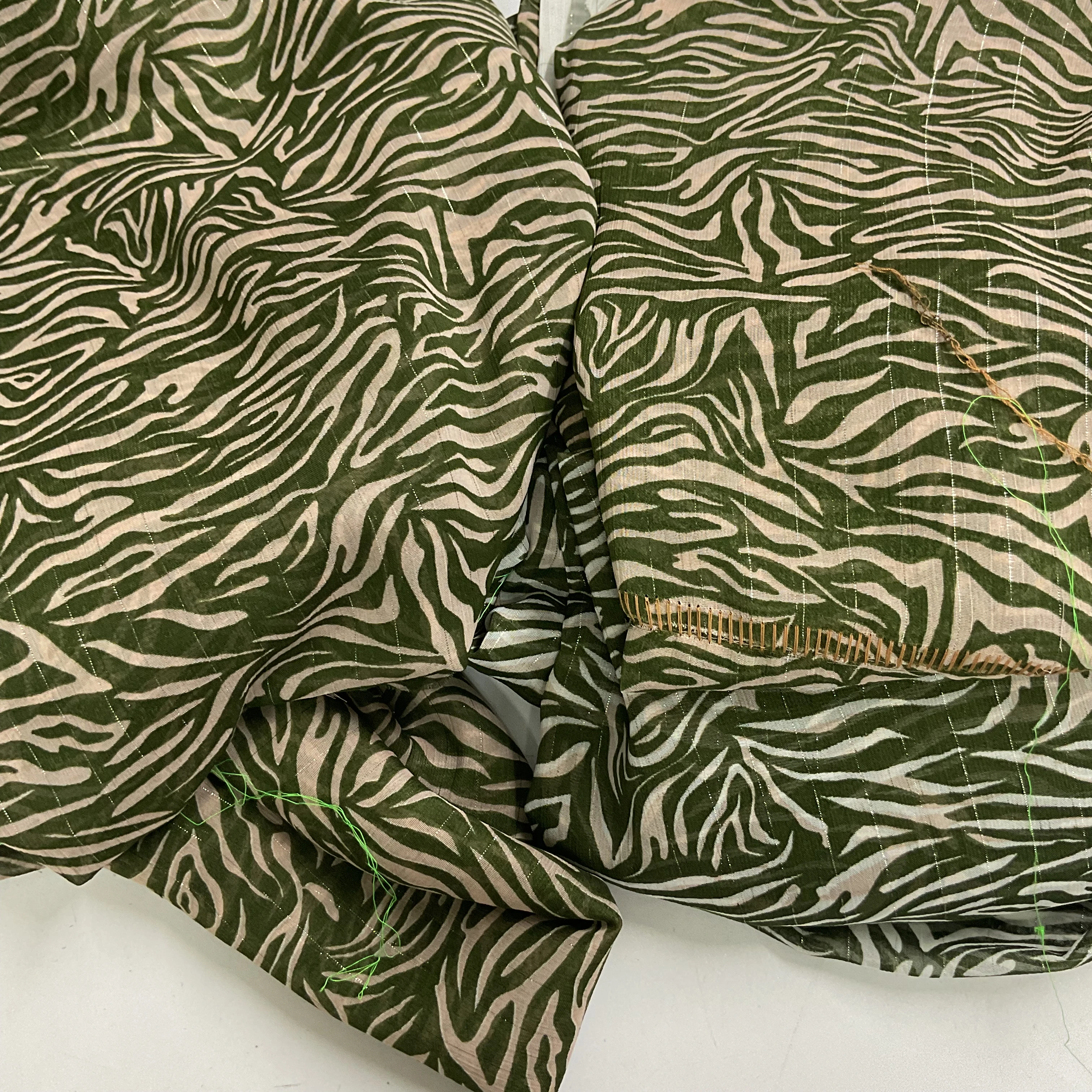 No:12 Defolu Karışık Parça Kumaşlar 1000 gr