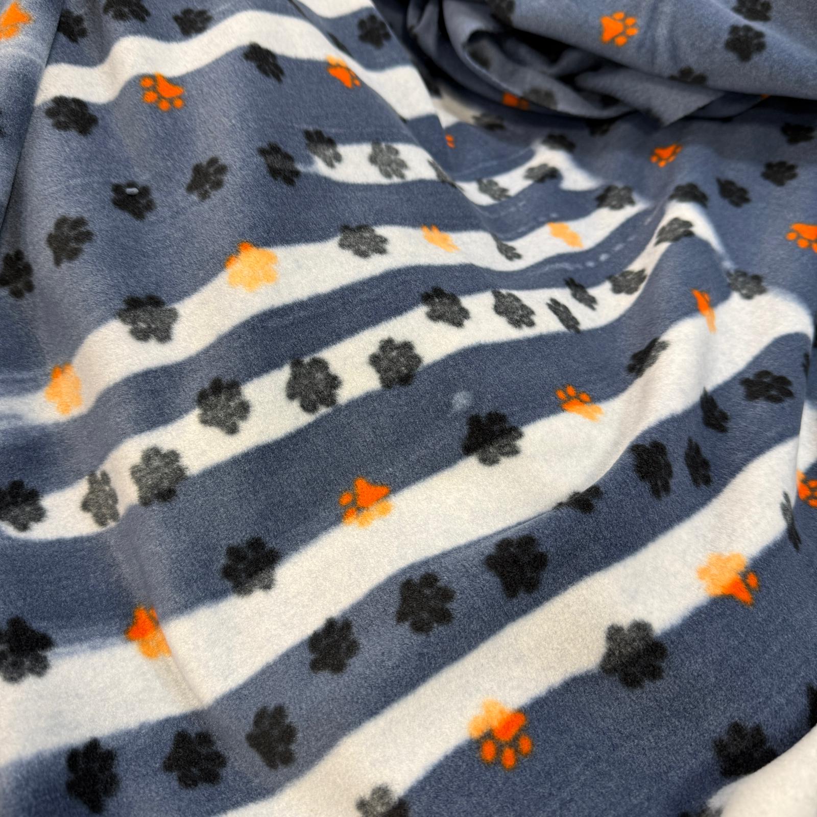 Defolu Patiler Çift Taraflı Fleece Polar Kumaş