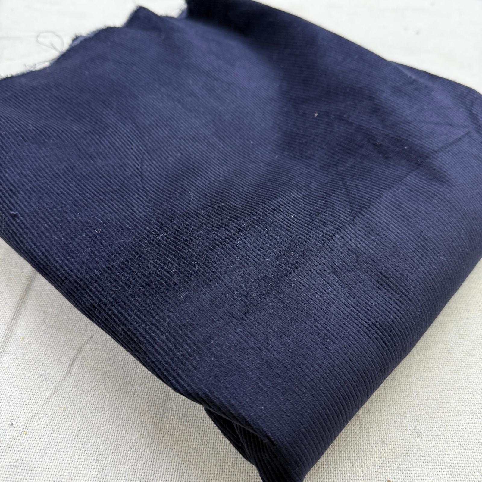 Lacivert No:9 95*140 cm Parça Fitilli Kadife Kumaş