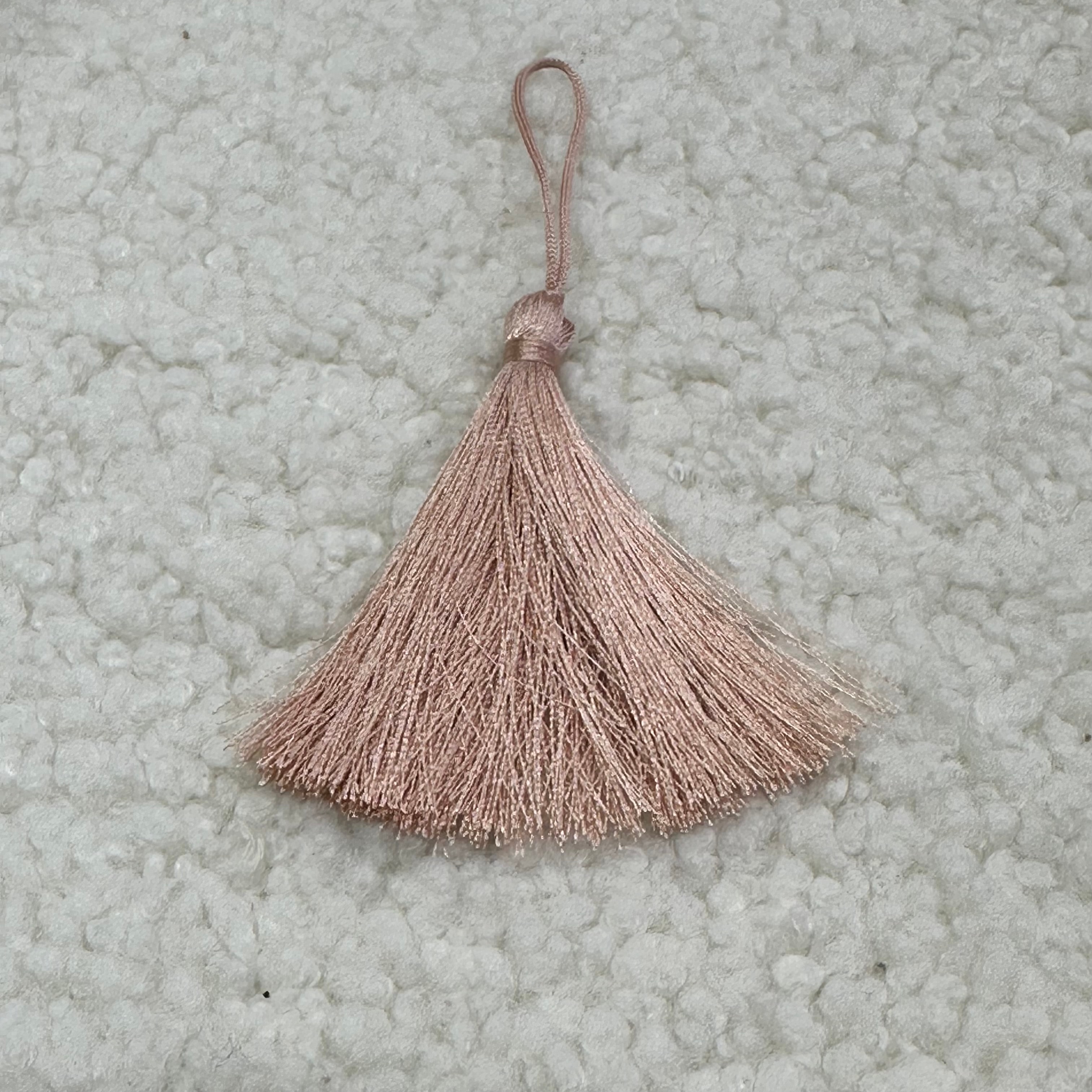 Yavruağzı Püskül