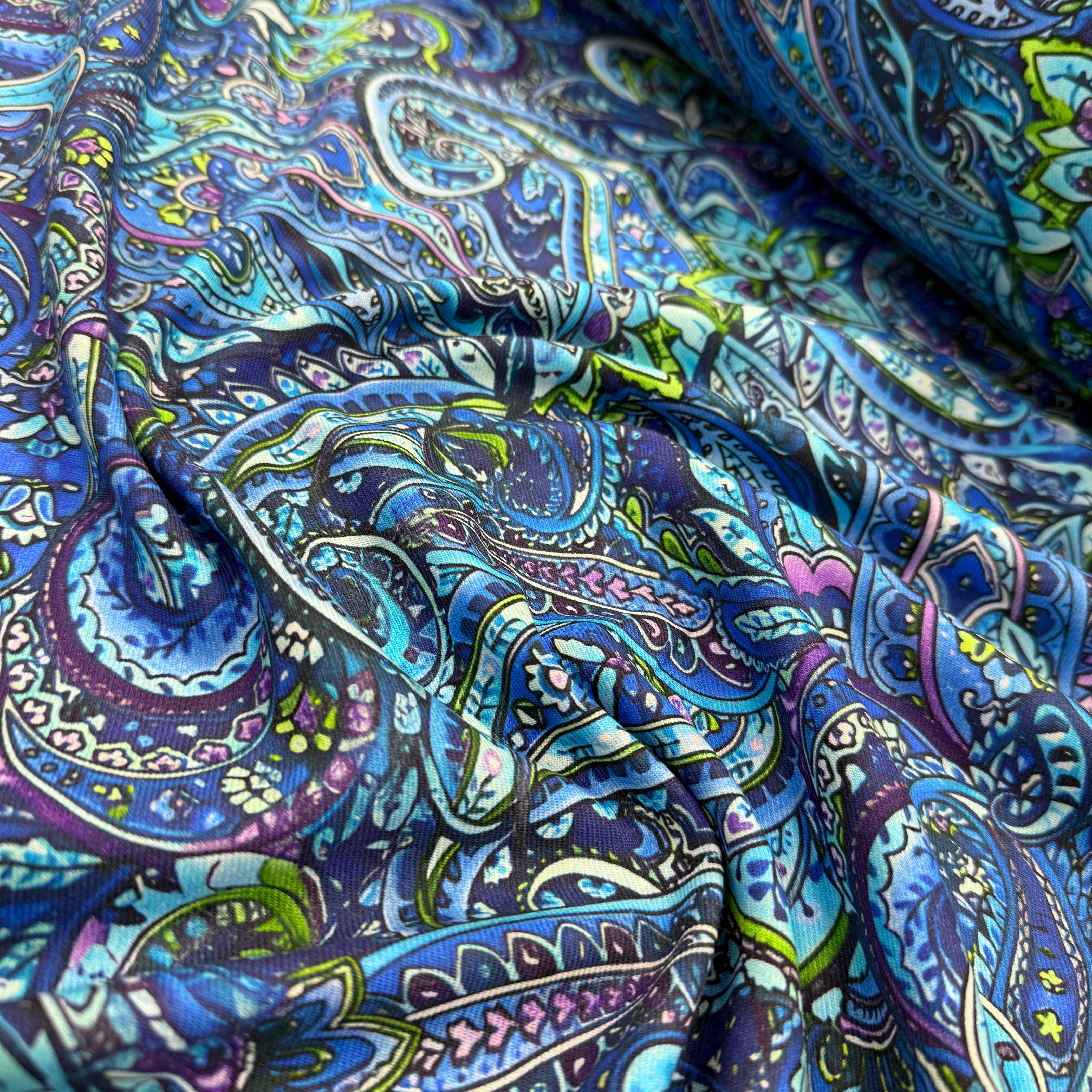 Şallı Gece İntaşlar Markalı Flannel Pazen Kumaş