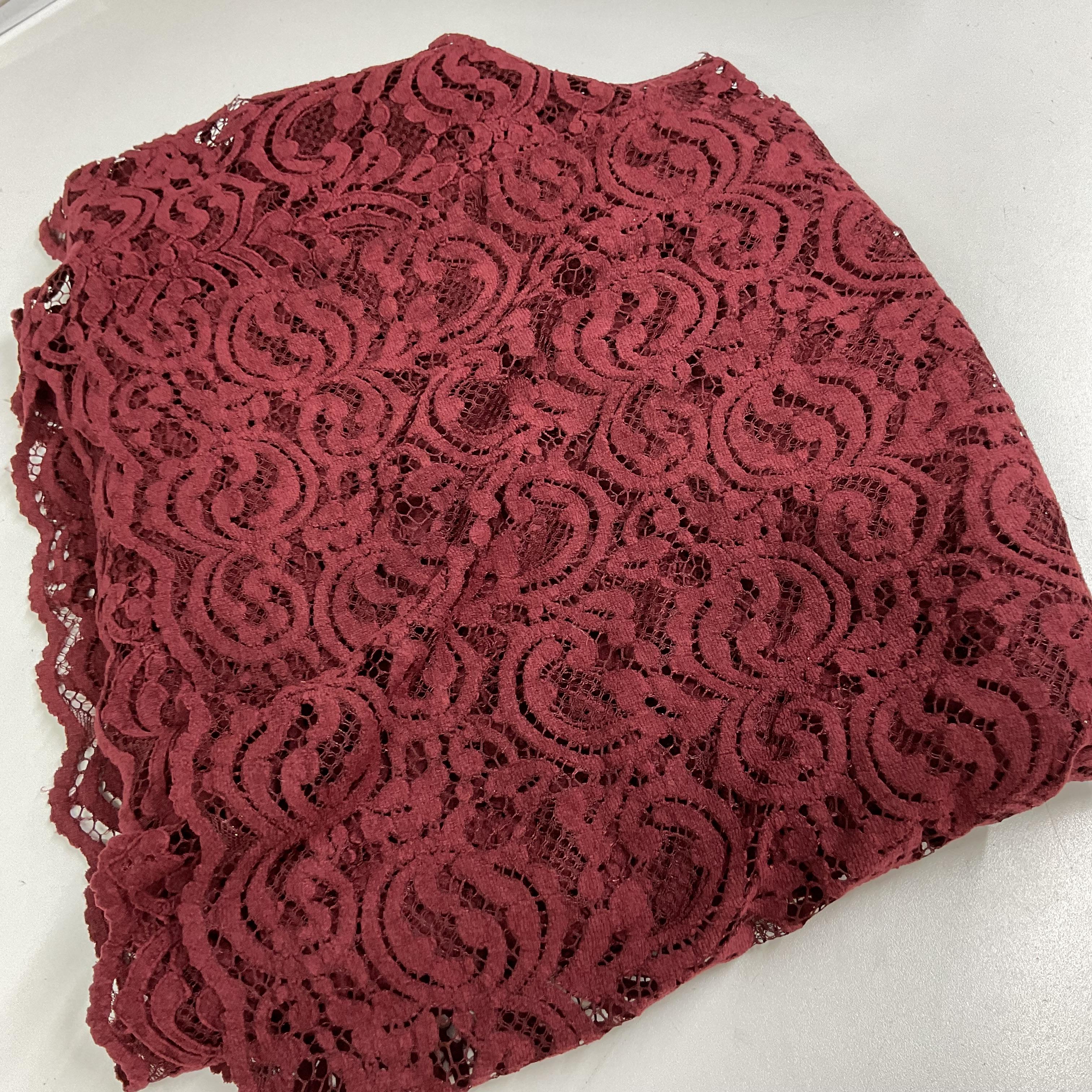 100*100 Bordo Çiçekler Örgü Parça Kumaş