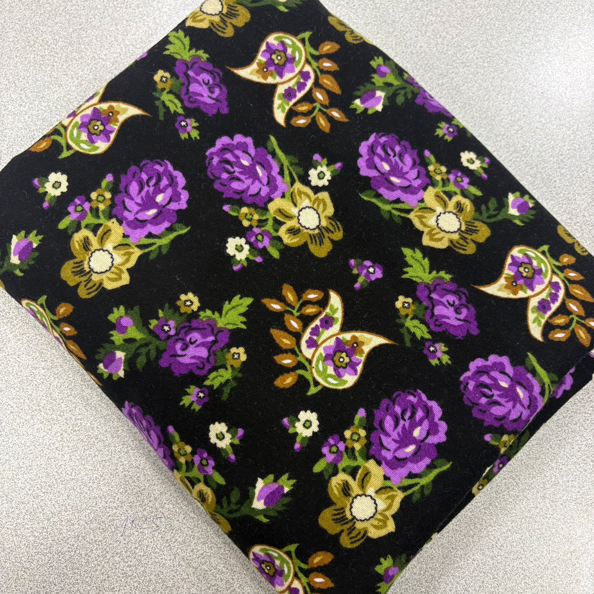 Desenli No:104 290*90 cm Parça Divitin Pazen Kumaş