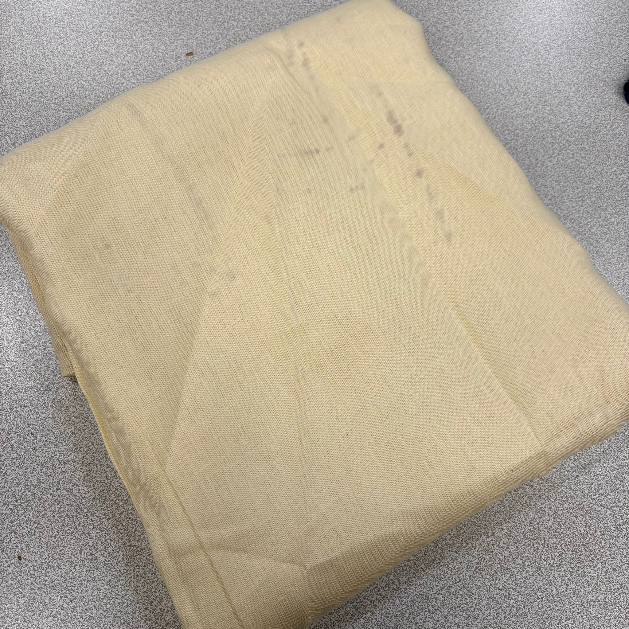 No:113 Defolu 130*145 cm Parça Ham Keten Kumaş