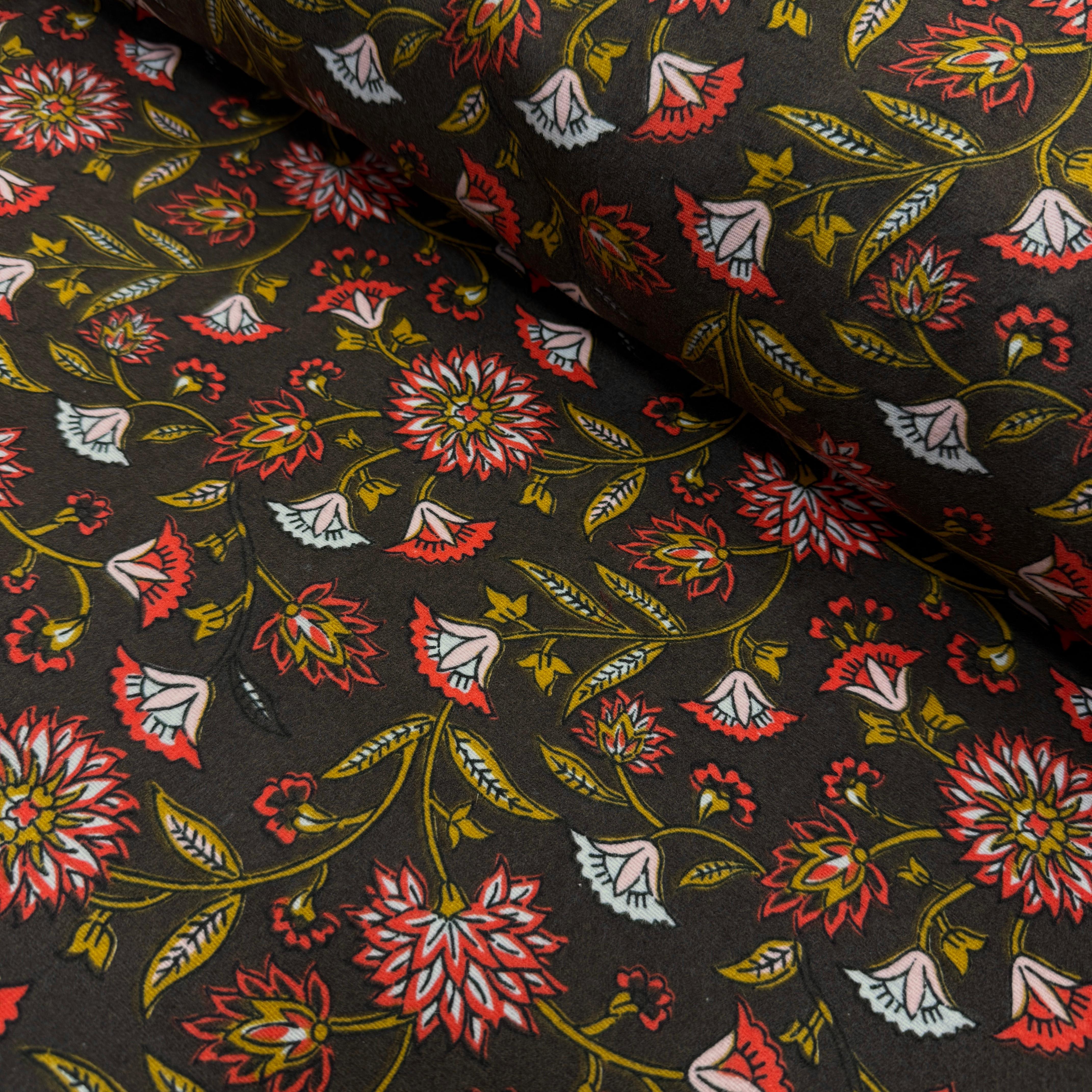 Klasik Çiçekler Divitin Pazen Kumaş