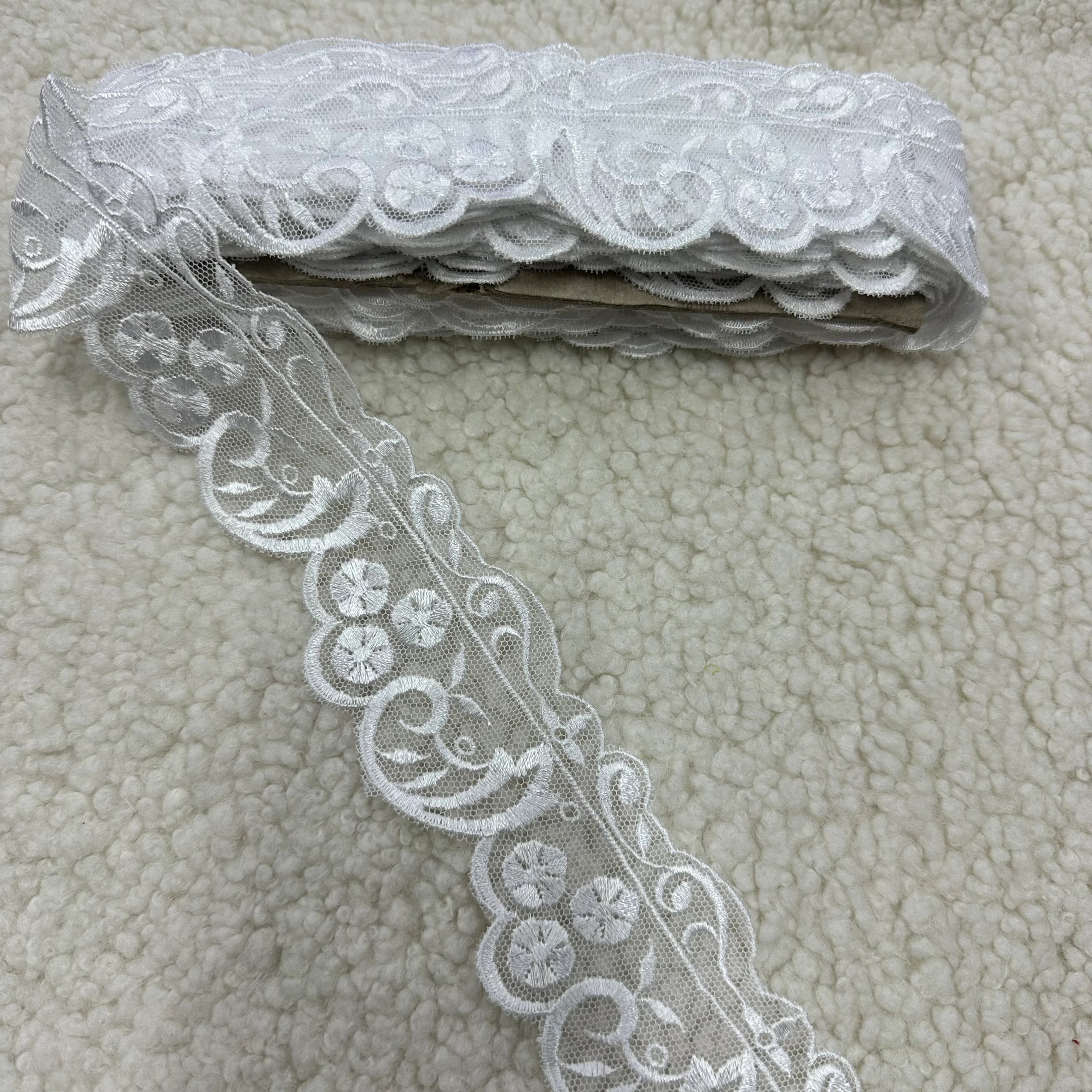 Top Beyaz Tül Güpür 