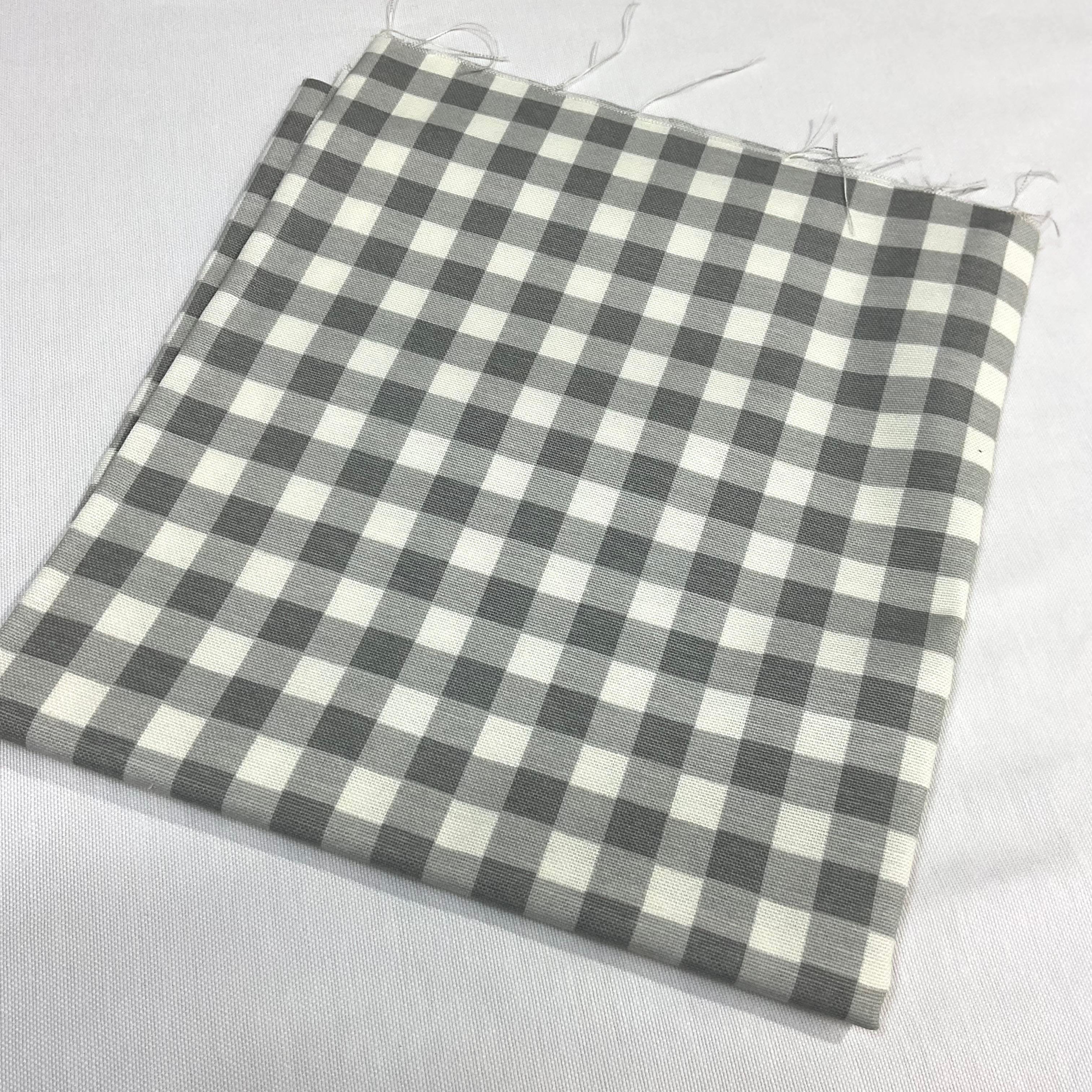 Gri Kare 50*90 cm Parça Duck Bezi