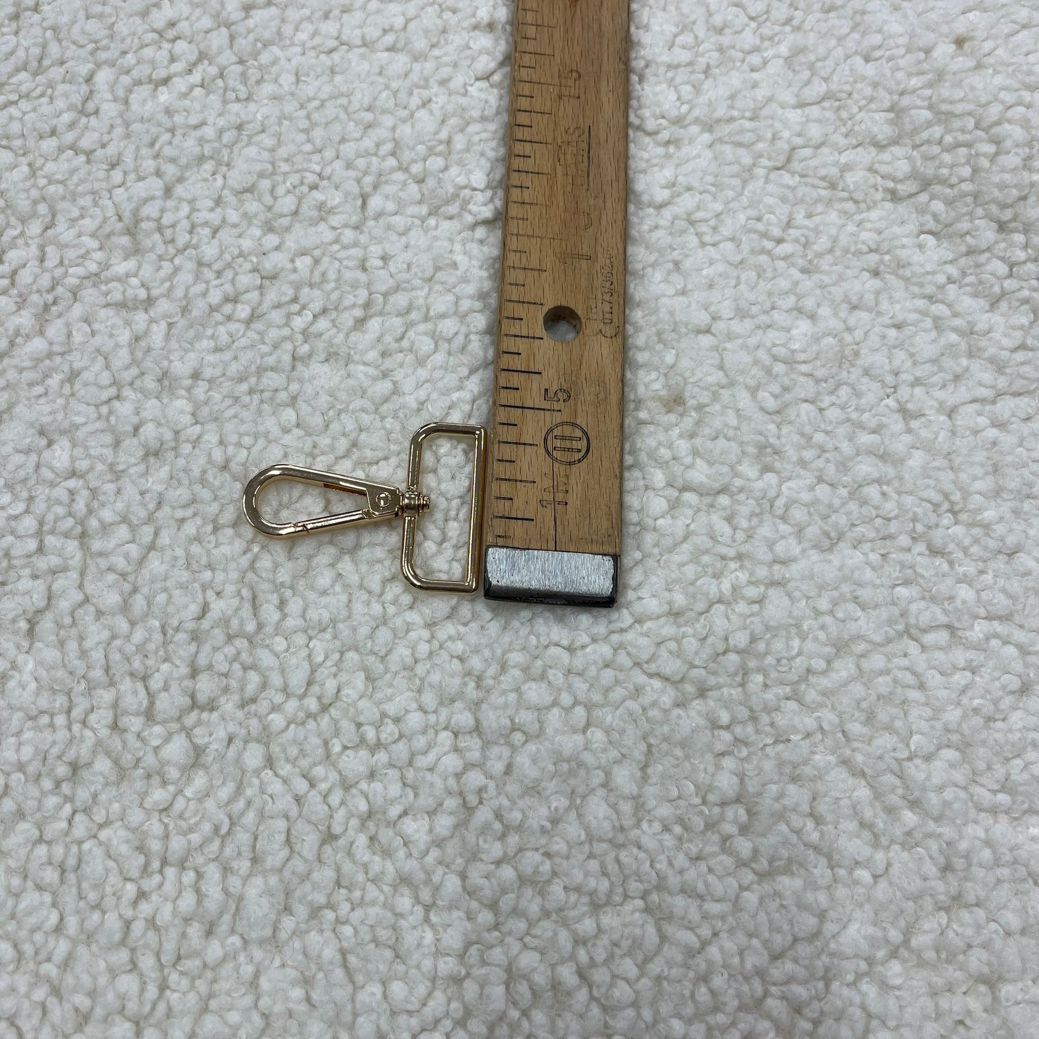 4 Cm Altın Papağan Kanca