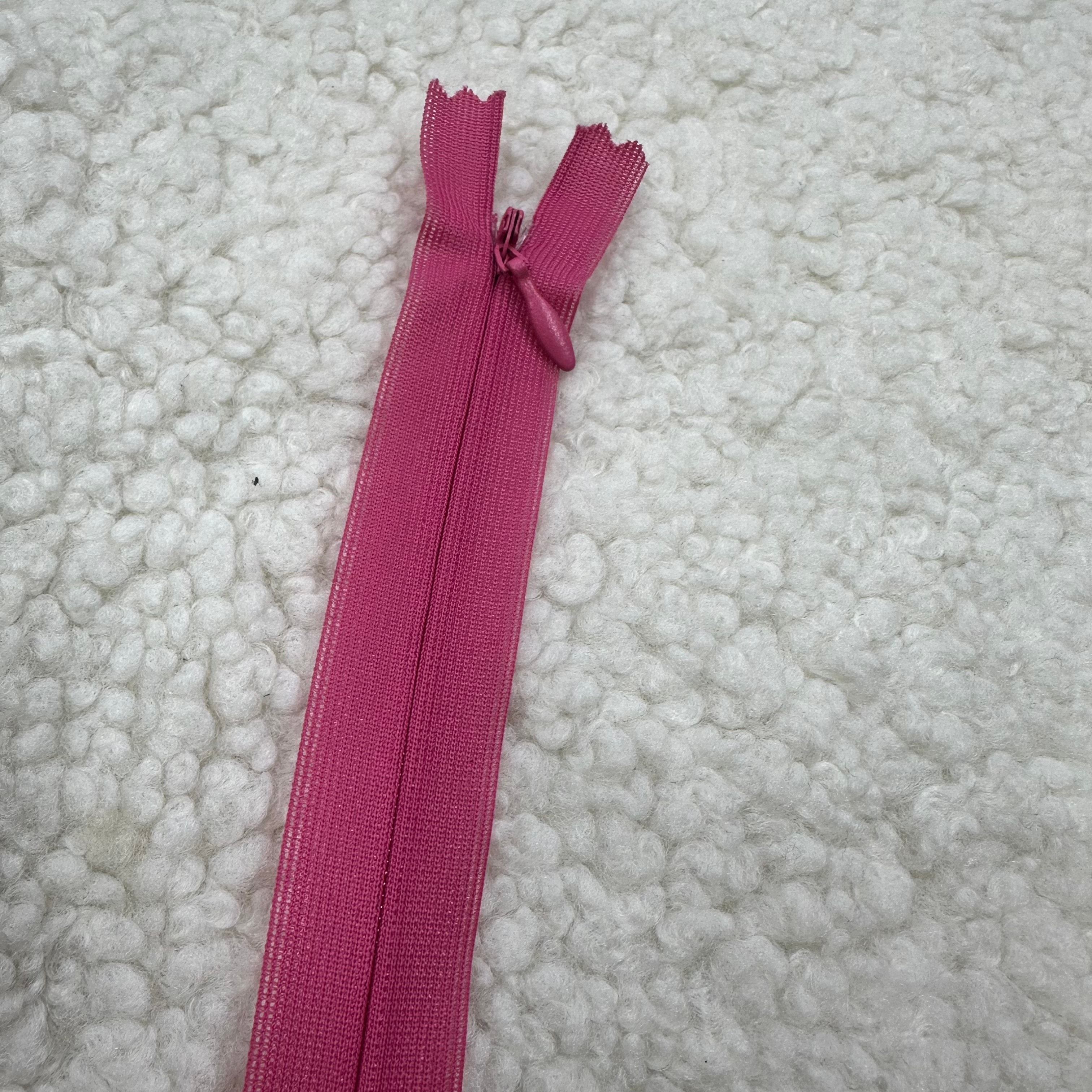 Gizli Pembe Fermuar