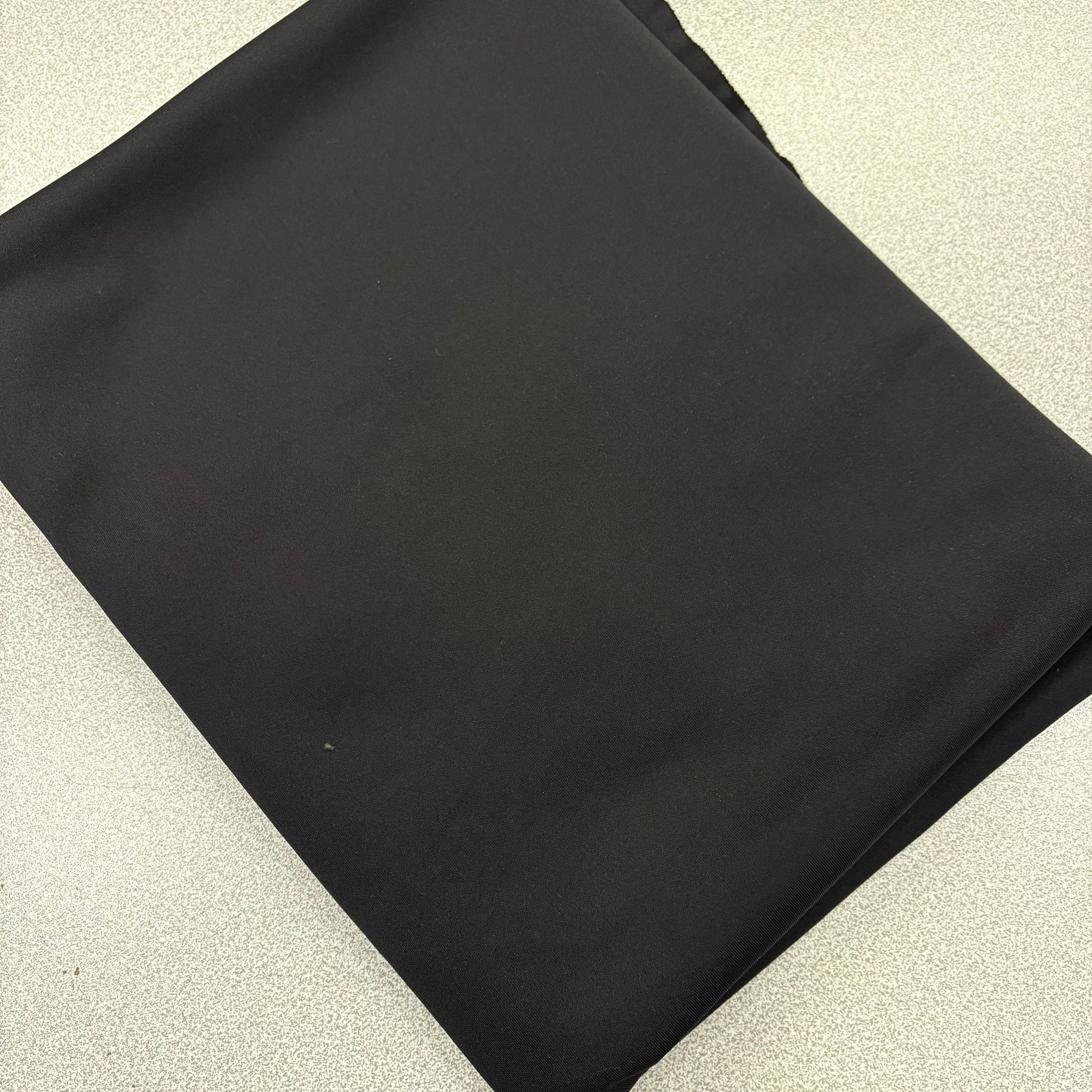 No:134 170*140 cm Parça Scuba Kumaş