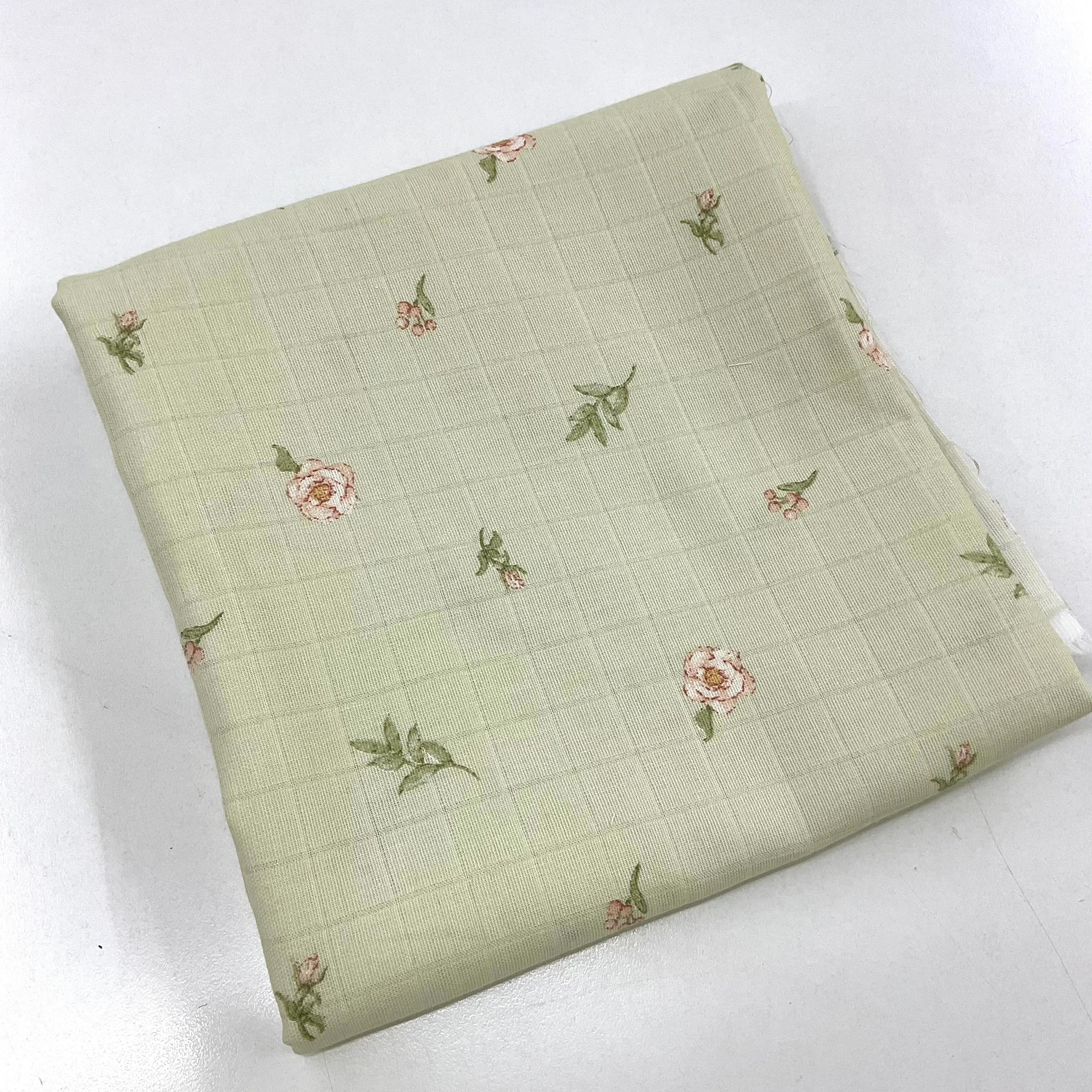 Açık Mint Çiçekler 100*160 cm Parça Müslin Kumaş