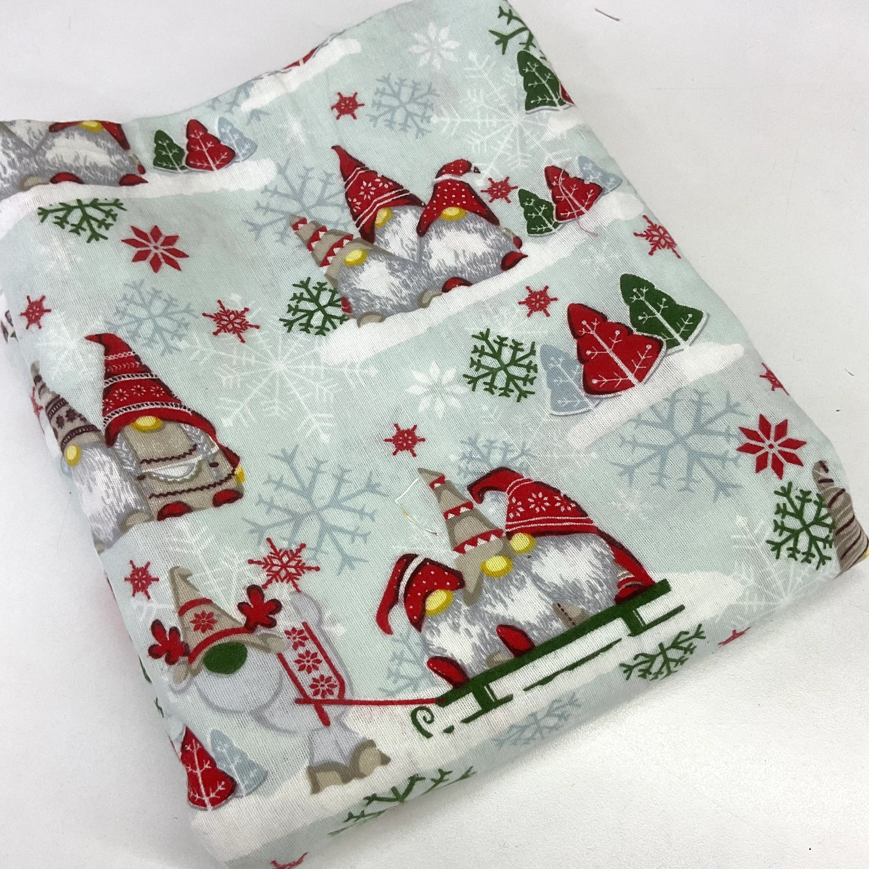 Mint Yılbaşı Cüceleri 100*240 Cm Parça Pazen Kumaş 