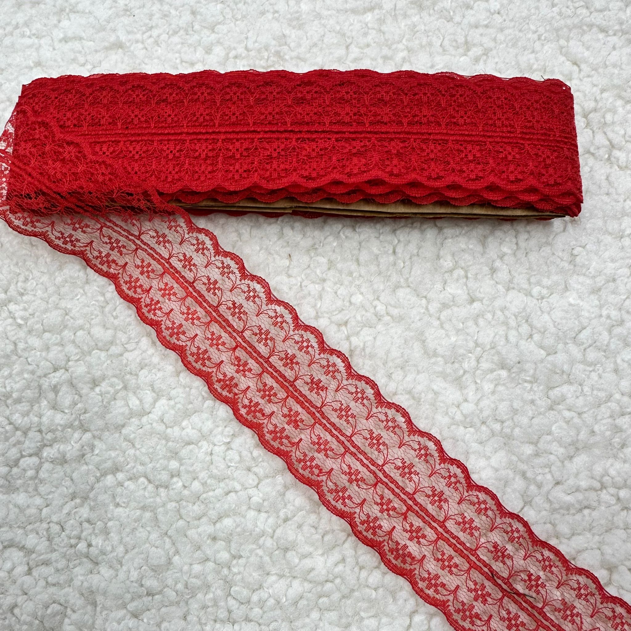 Kırmızı Çift Taraflı Dantel Güpür Top