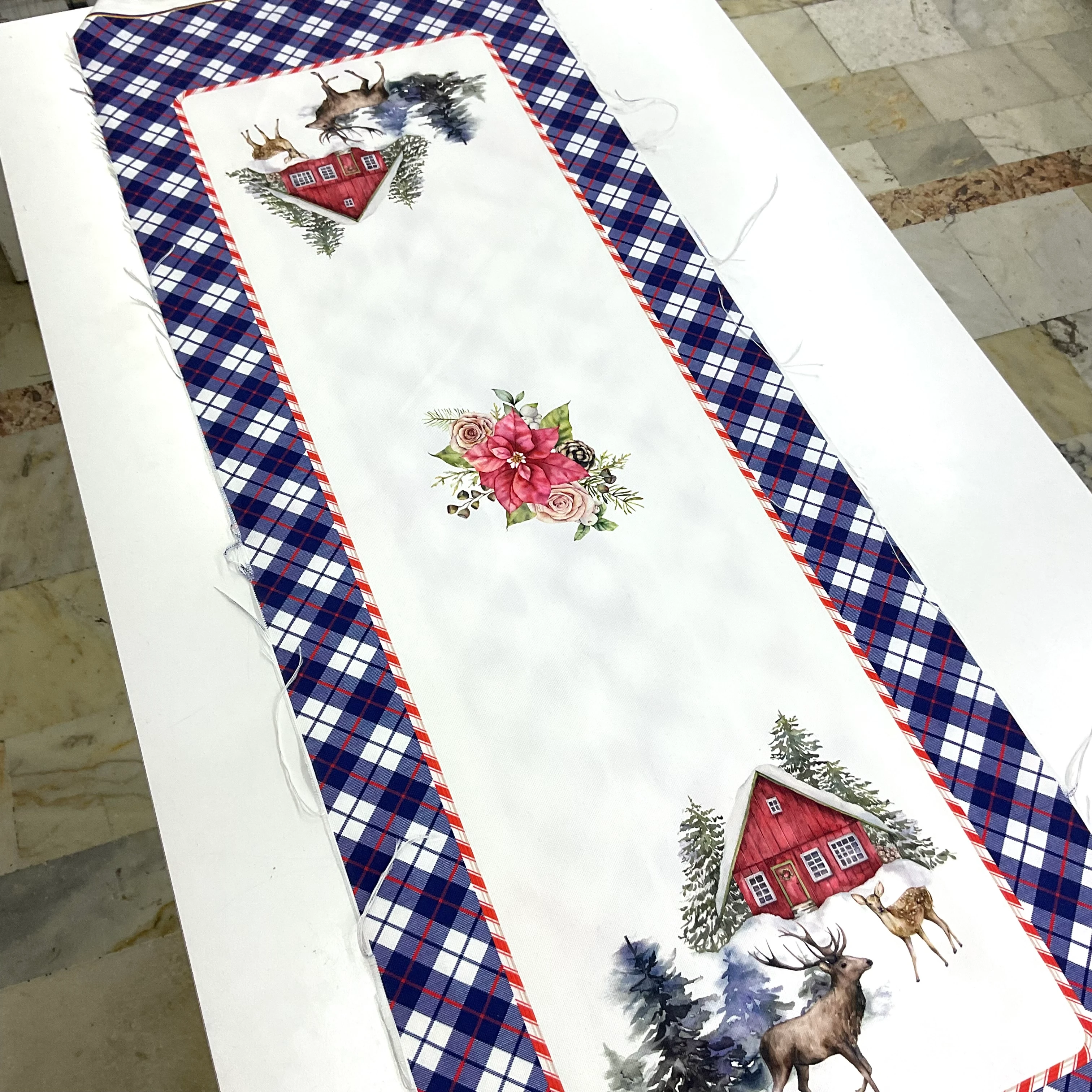 Mavi Yılbaşı Runner Dijital Baskı Kumaş