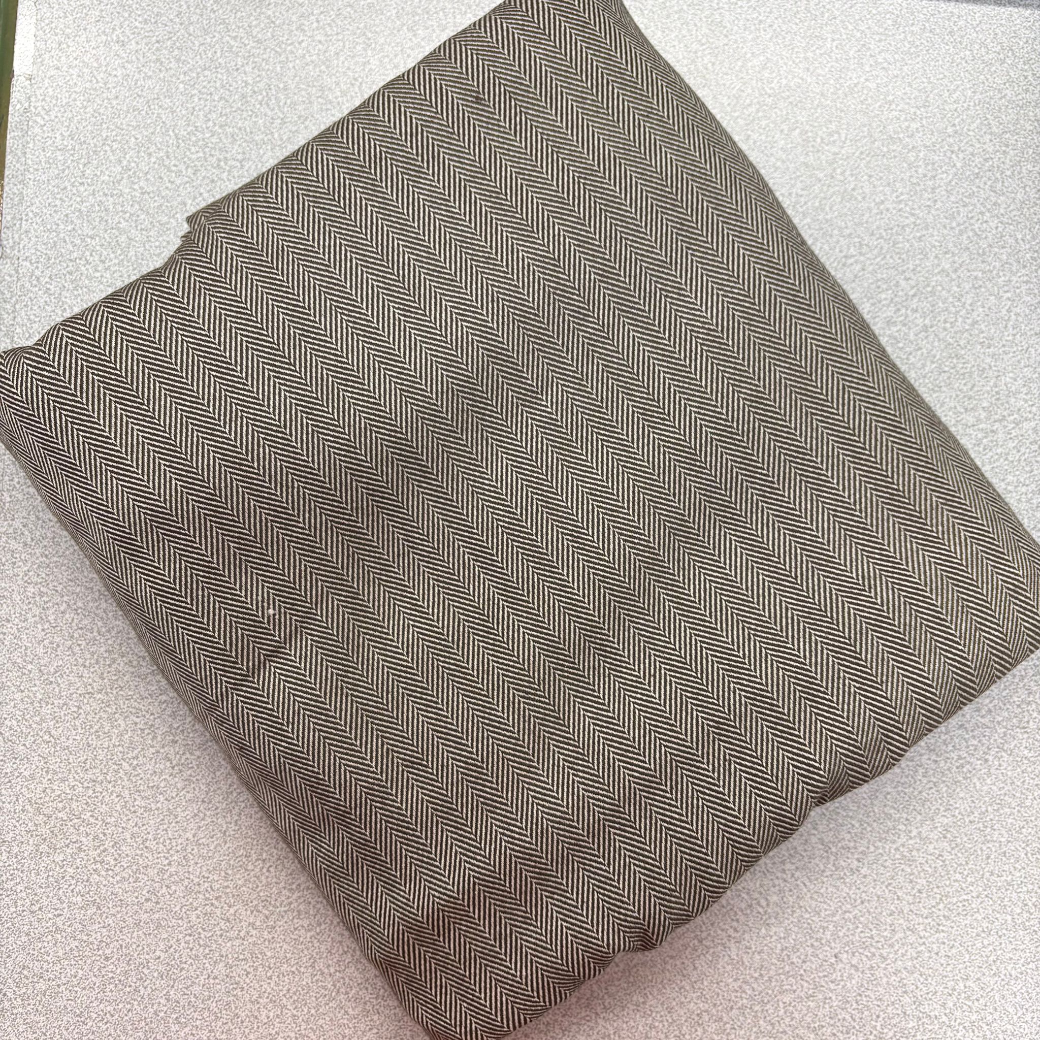 Balıksırtı No:89 120*140 cm Parça Giyimlik Kumaş