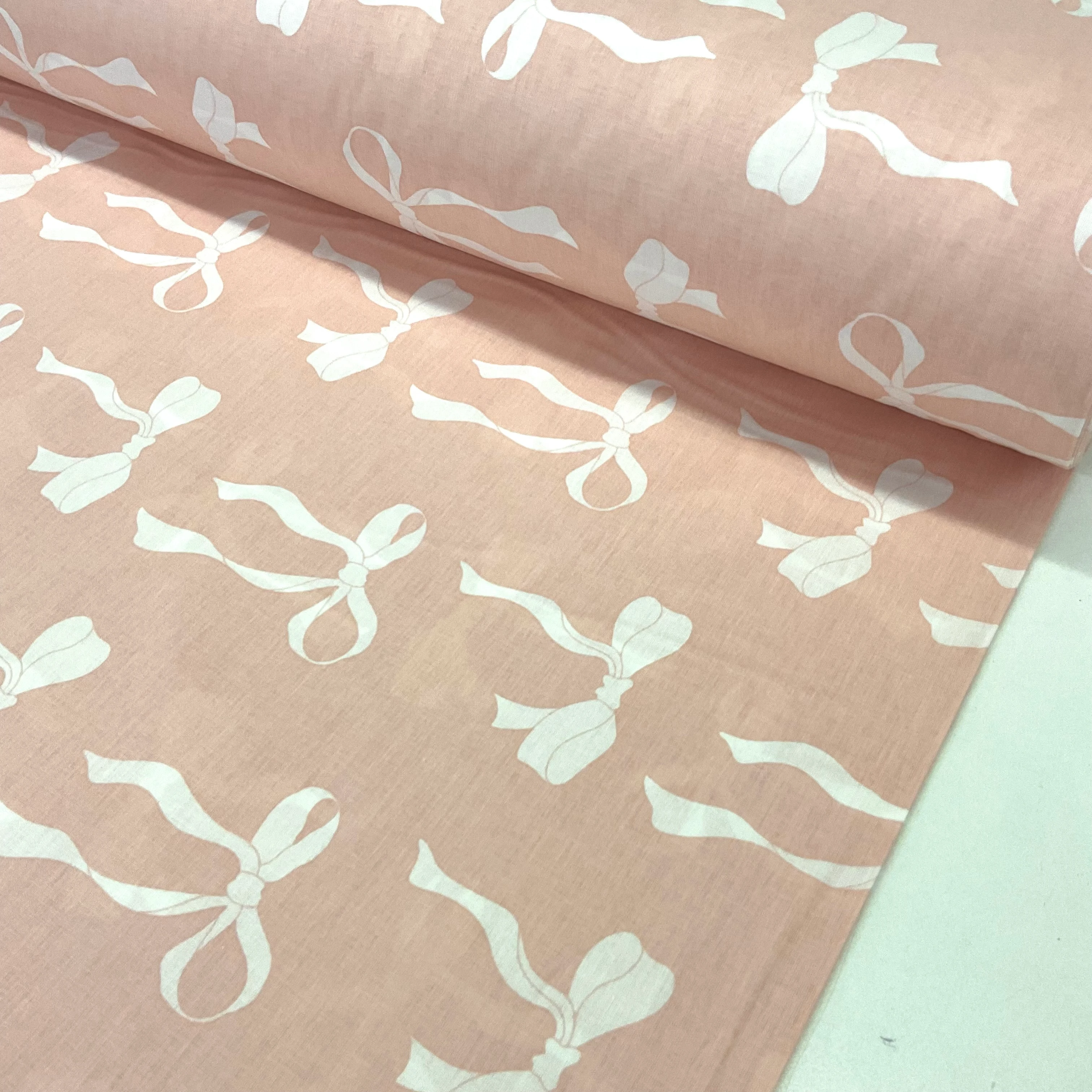 Büyük Fiyonklar Poplin Kumaş