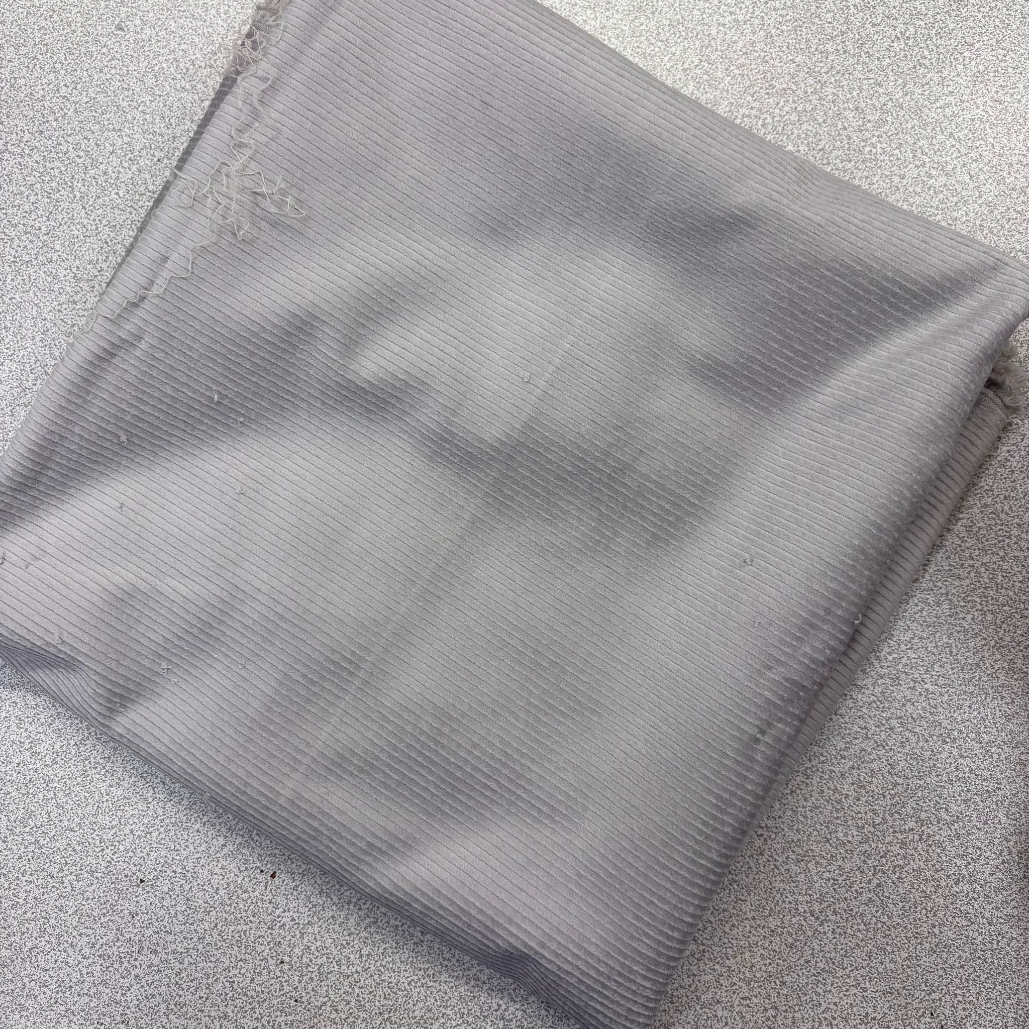 No:136 80*140 cm Parça Fitilli Kadife Kumaş