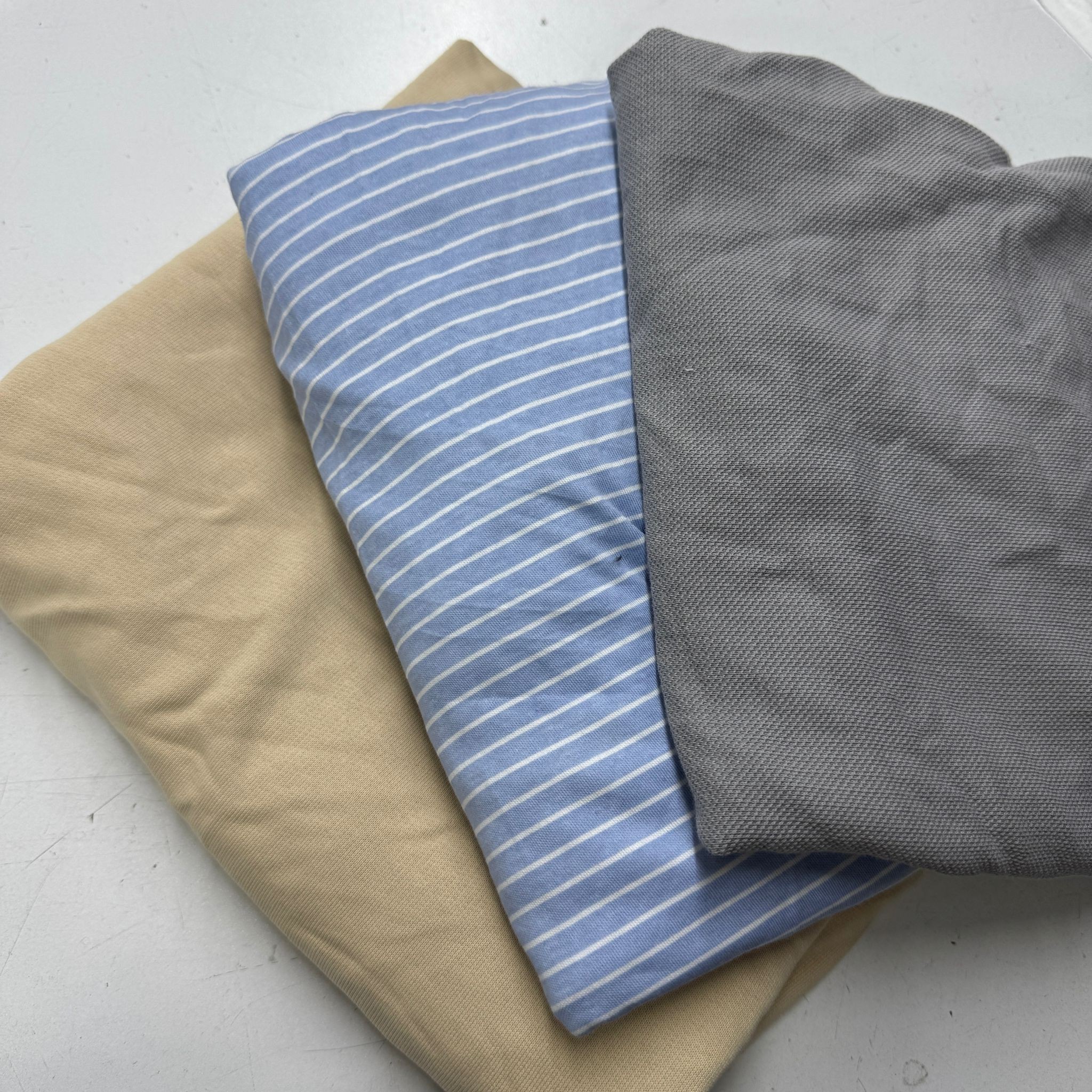 Küçük Pamuklu Penye Parça Kumaşlar 1200 gr