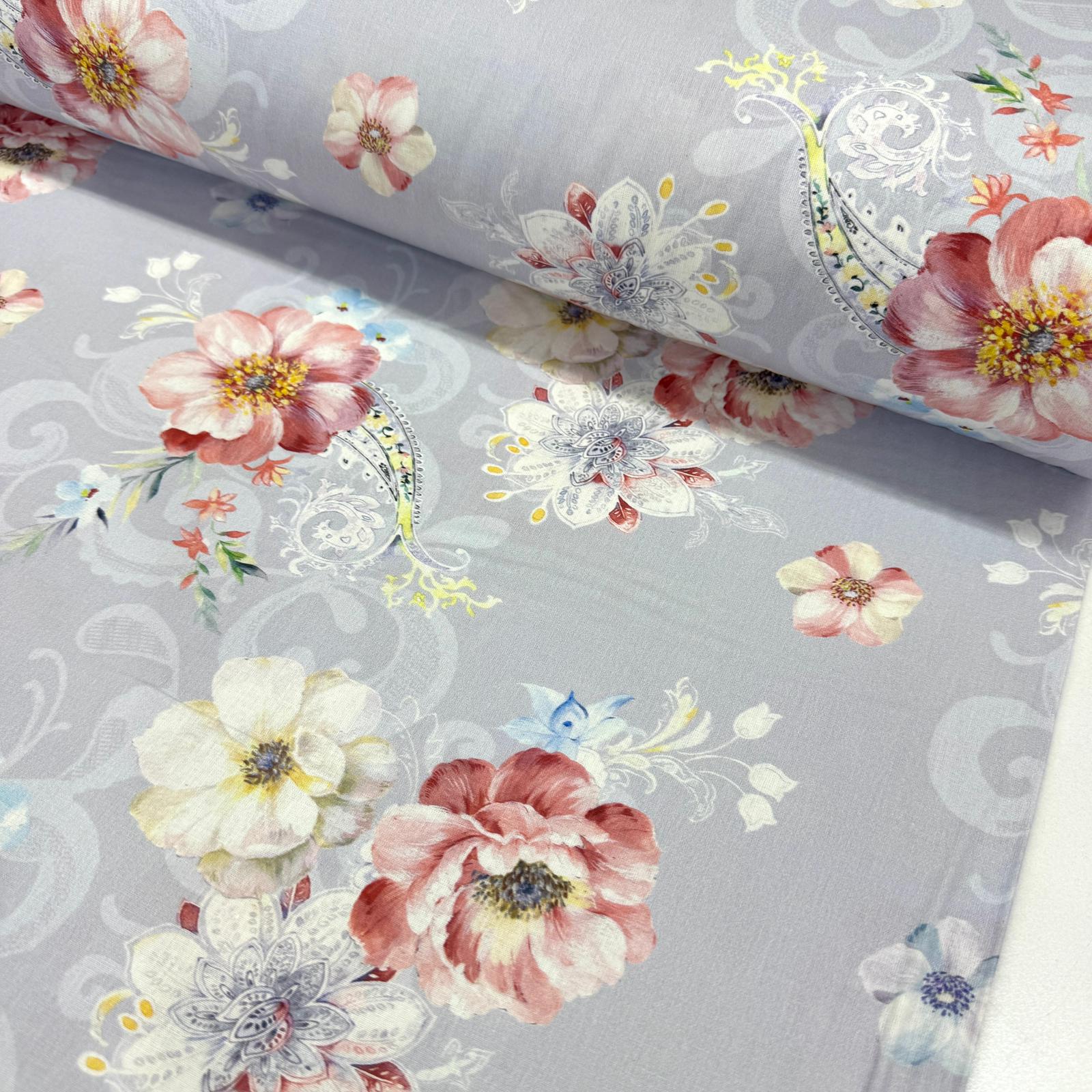 Süslü Çiçekler Dijital Poplin Kumaş