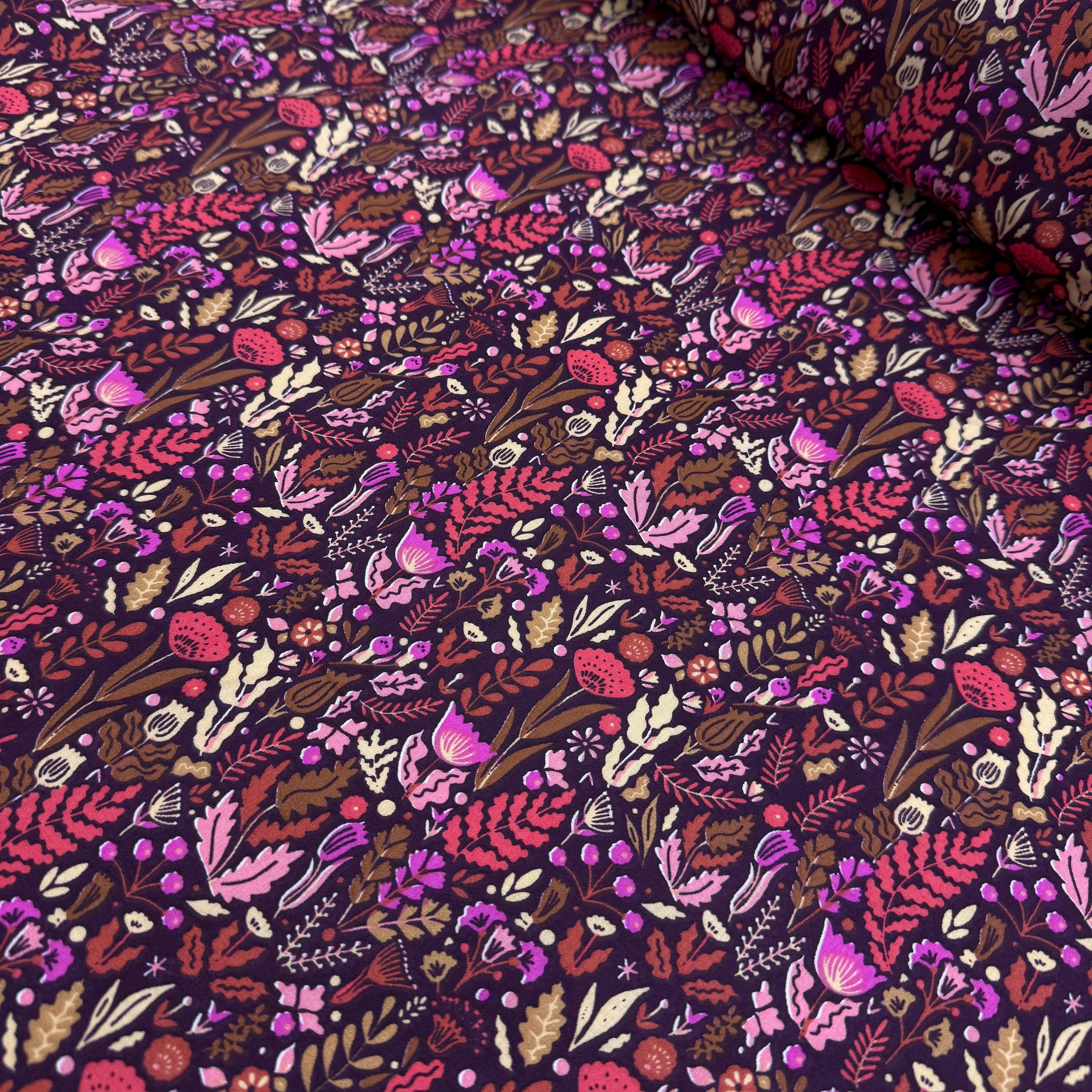 Pembe Çiçek Tarlası Premium Poplin Kumaş