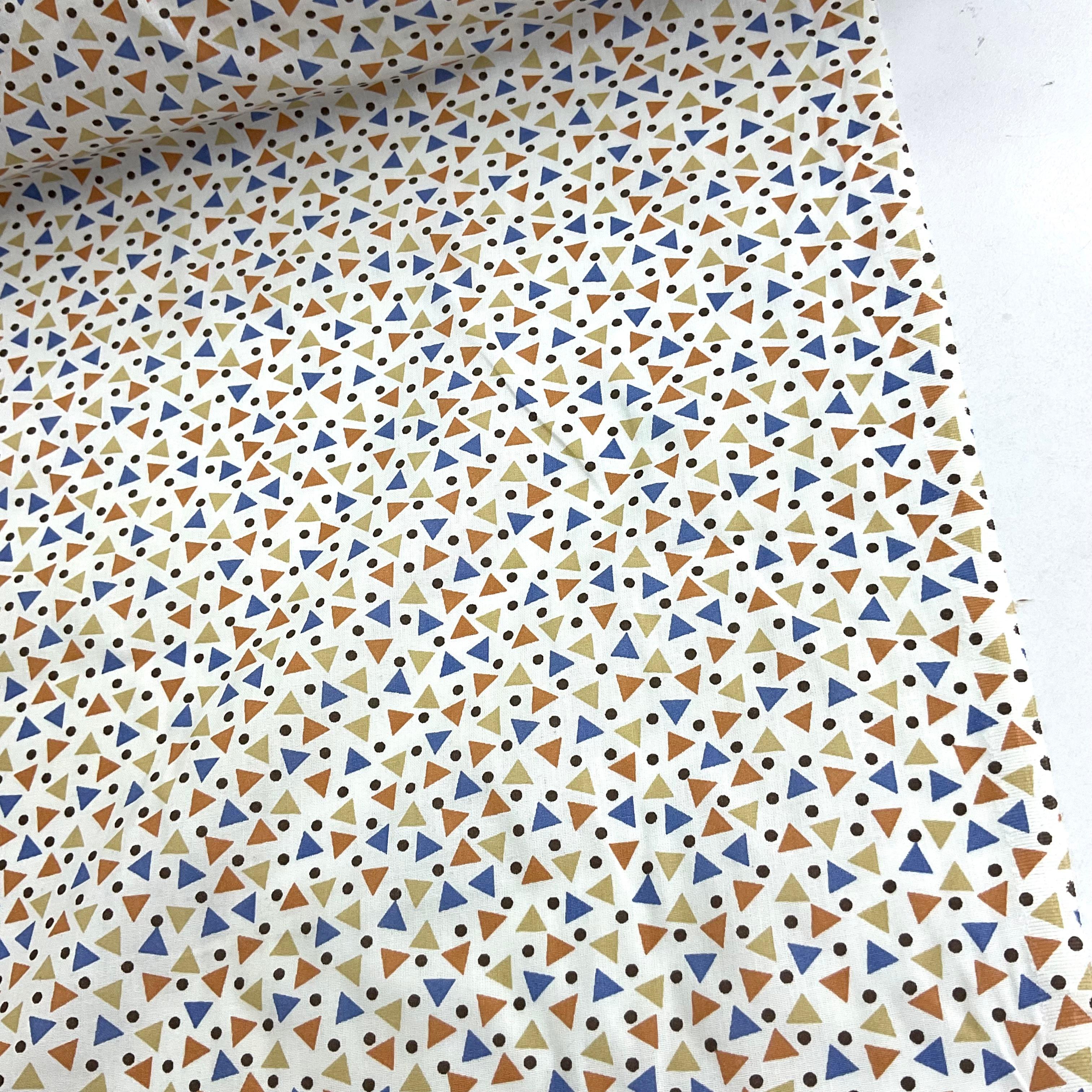 Mini Üçgenler Premium Poplin Kumaş