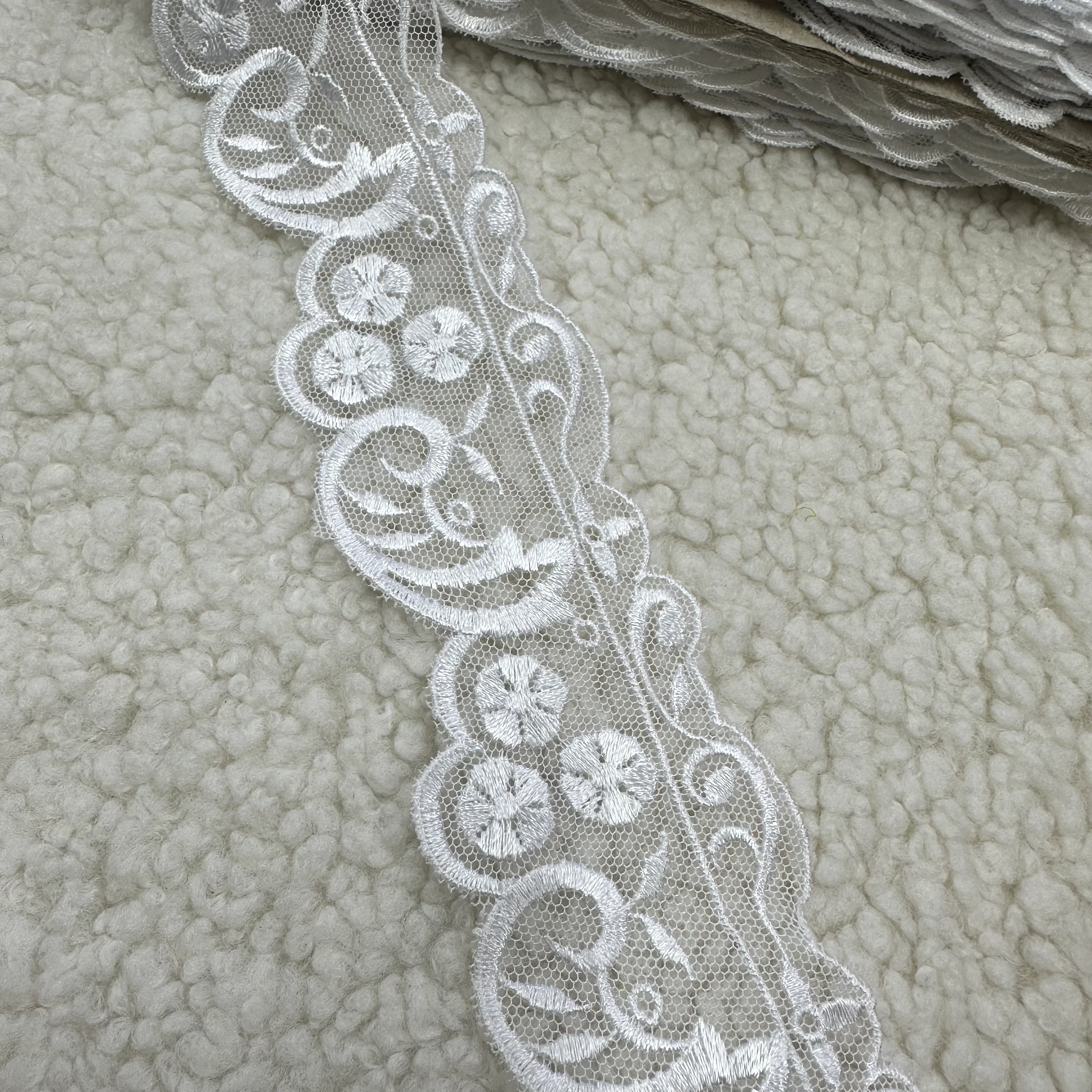 Top Beyaz Tül Güpür 