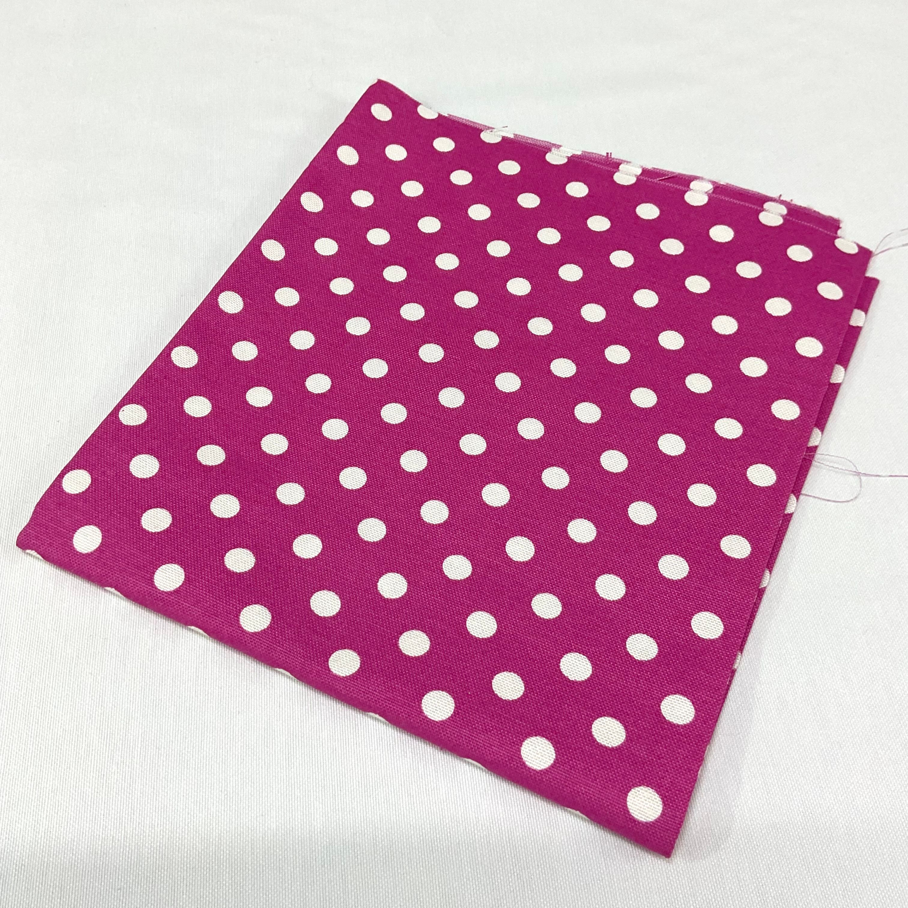 Fuşya Puantiye 50*90 cm Parça Duck Bezi