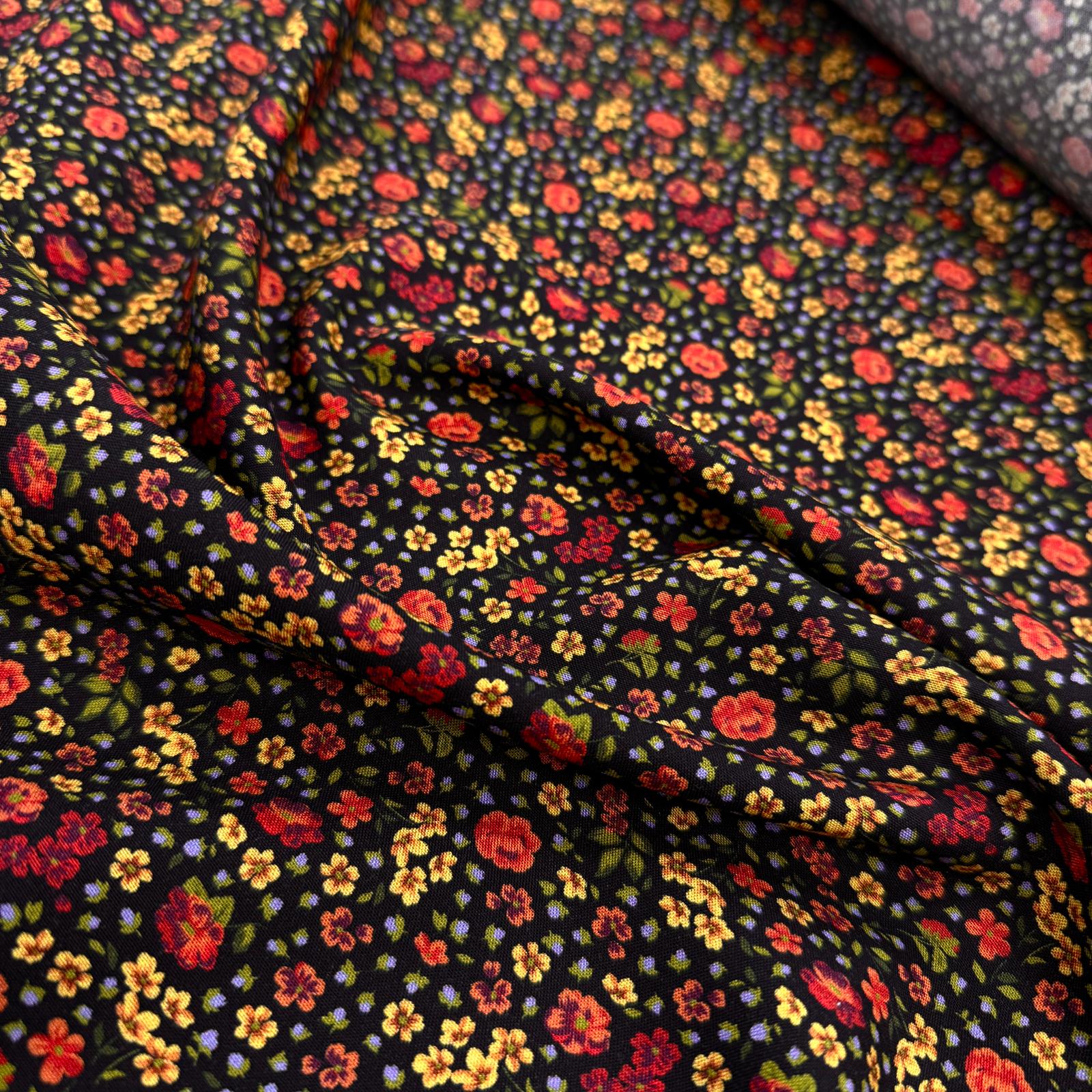 Serpme Çiçekler İntaşlar Markalı Viskon Kumaş