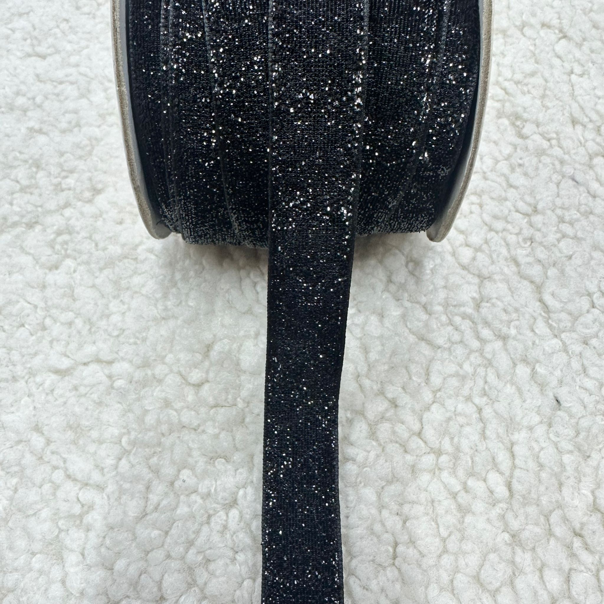 Siyah Simli 2 Cm Kadife Kurdele Top