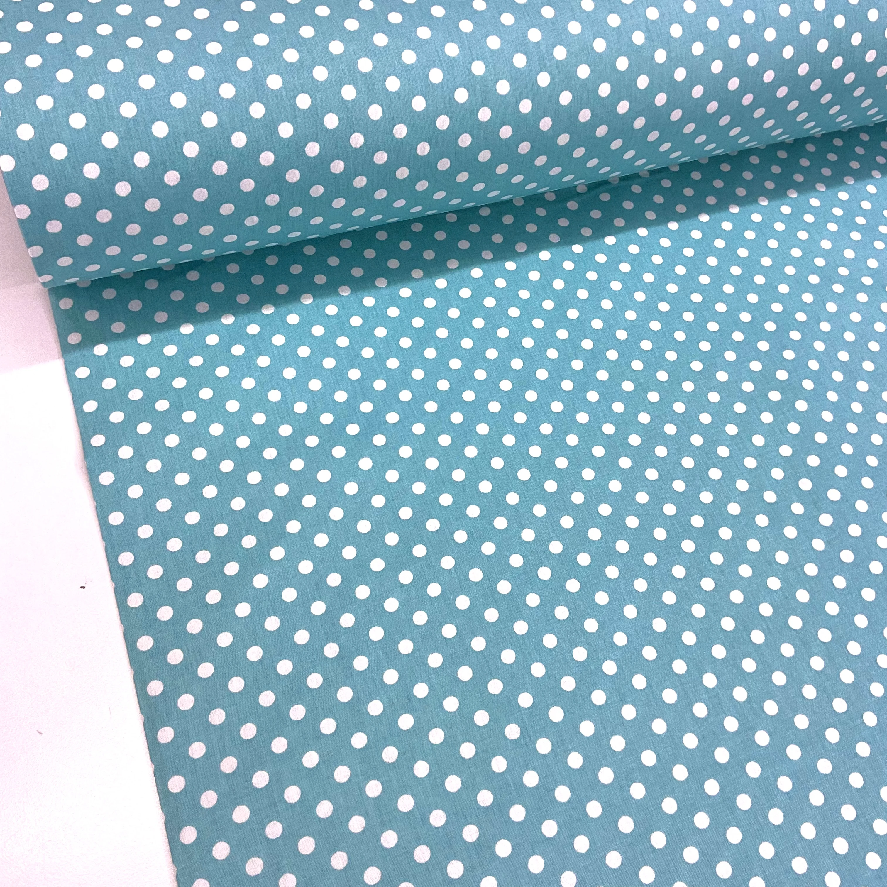 Mint Büyük Puantiyeli Poplin Kumaş