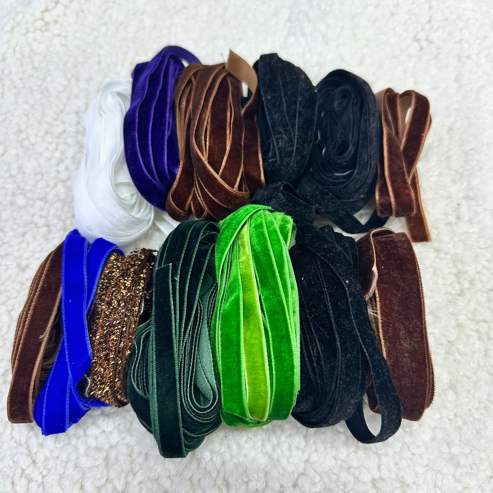 No:5 Kadife Kurdele Set