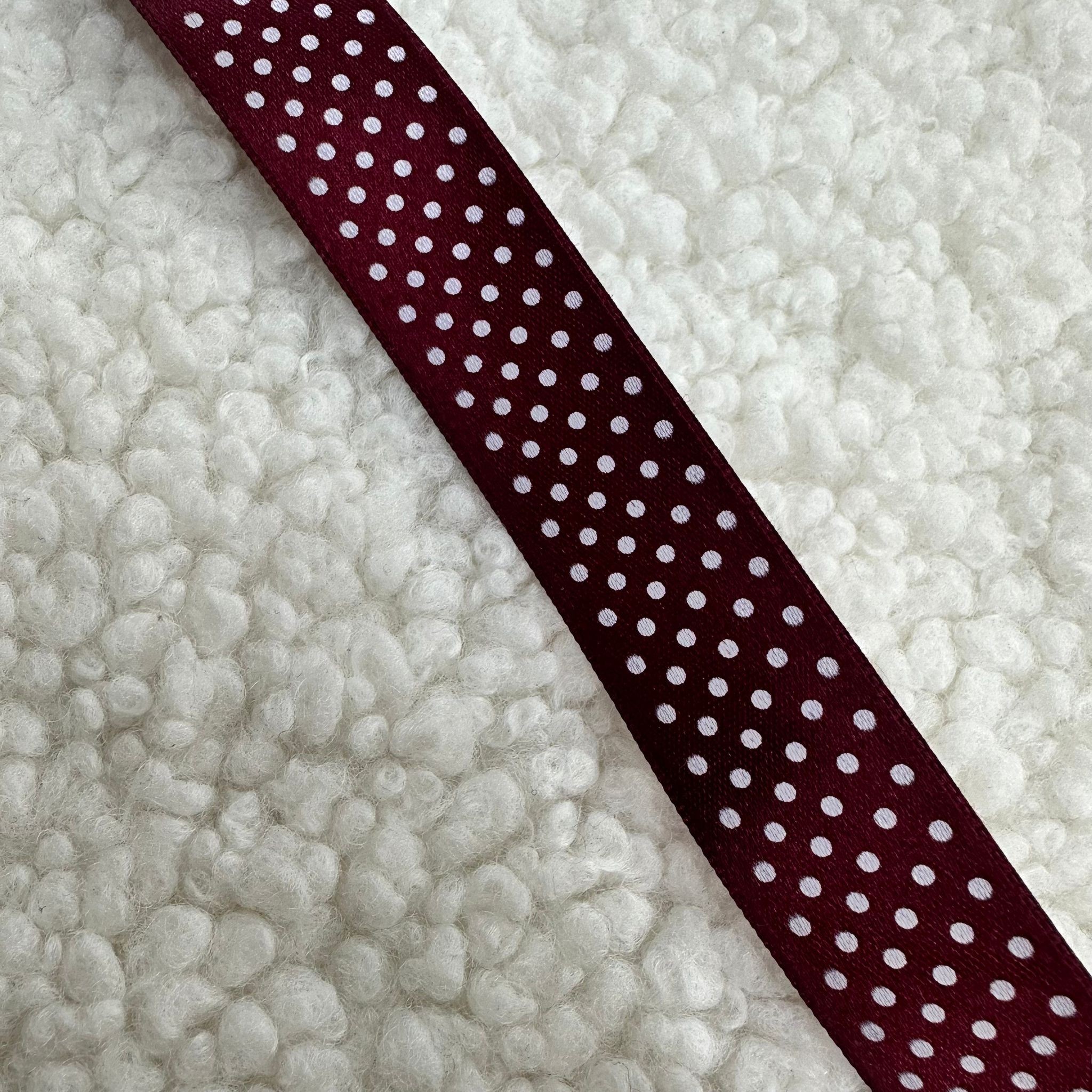 Bordo Puantiyeli Saten Kurdele 2 Cm Top