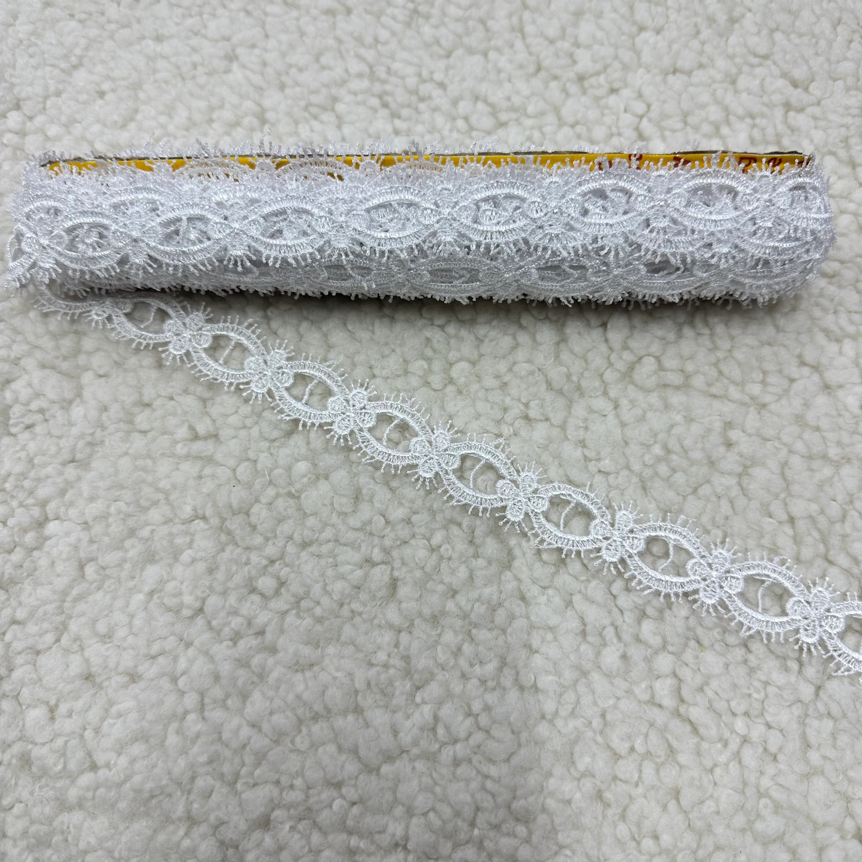 Top Beyaz Dantel Güpür 