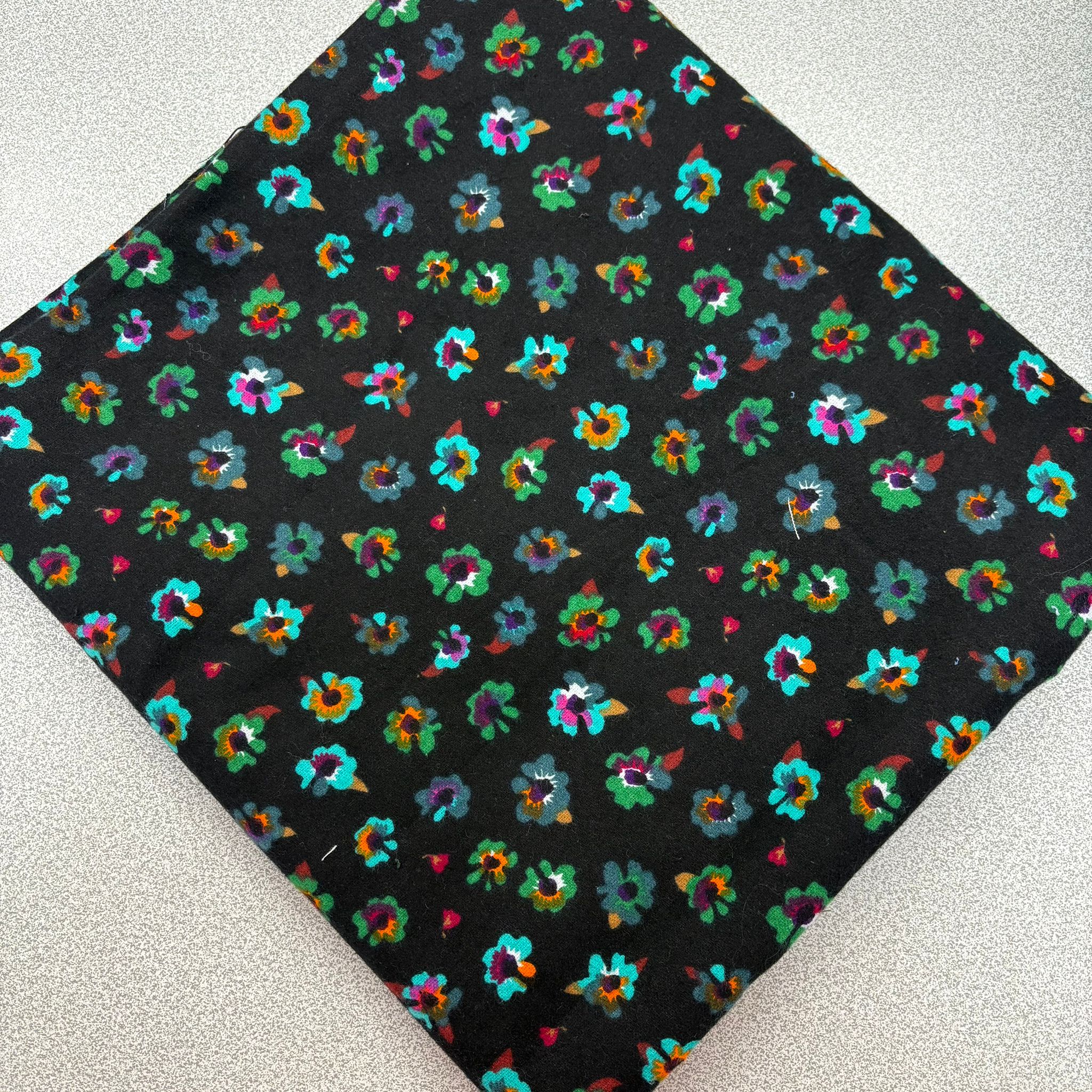 No: 68 125*90 Cm Parça Pazen Kumaş 