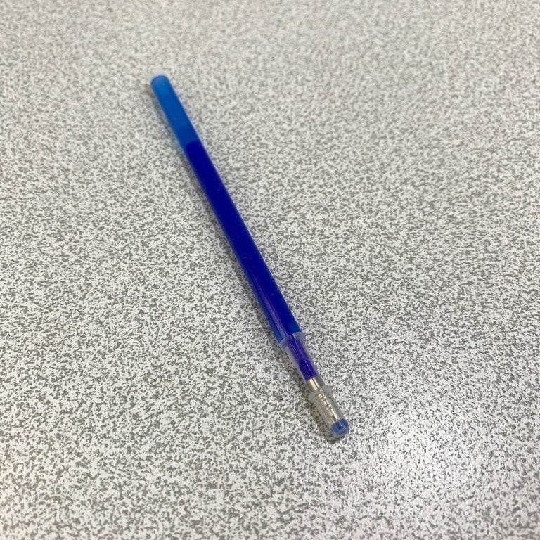 Mavi Uçan Kalem İçi