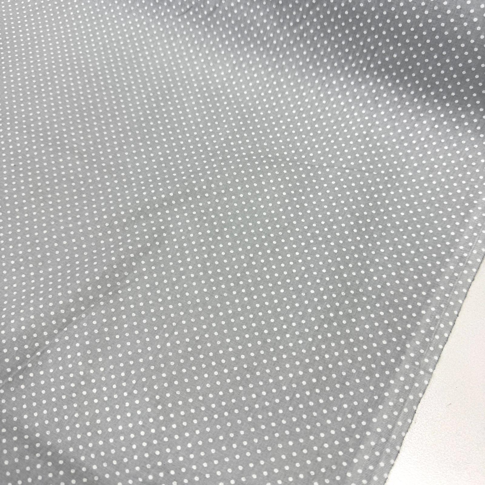 Hafif Defolu Mini Puantiye Premium Poplin Kumaş