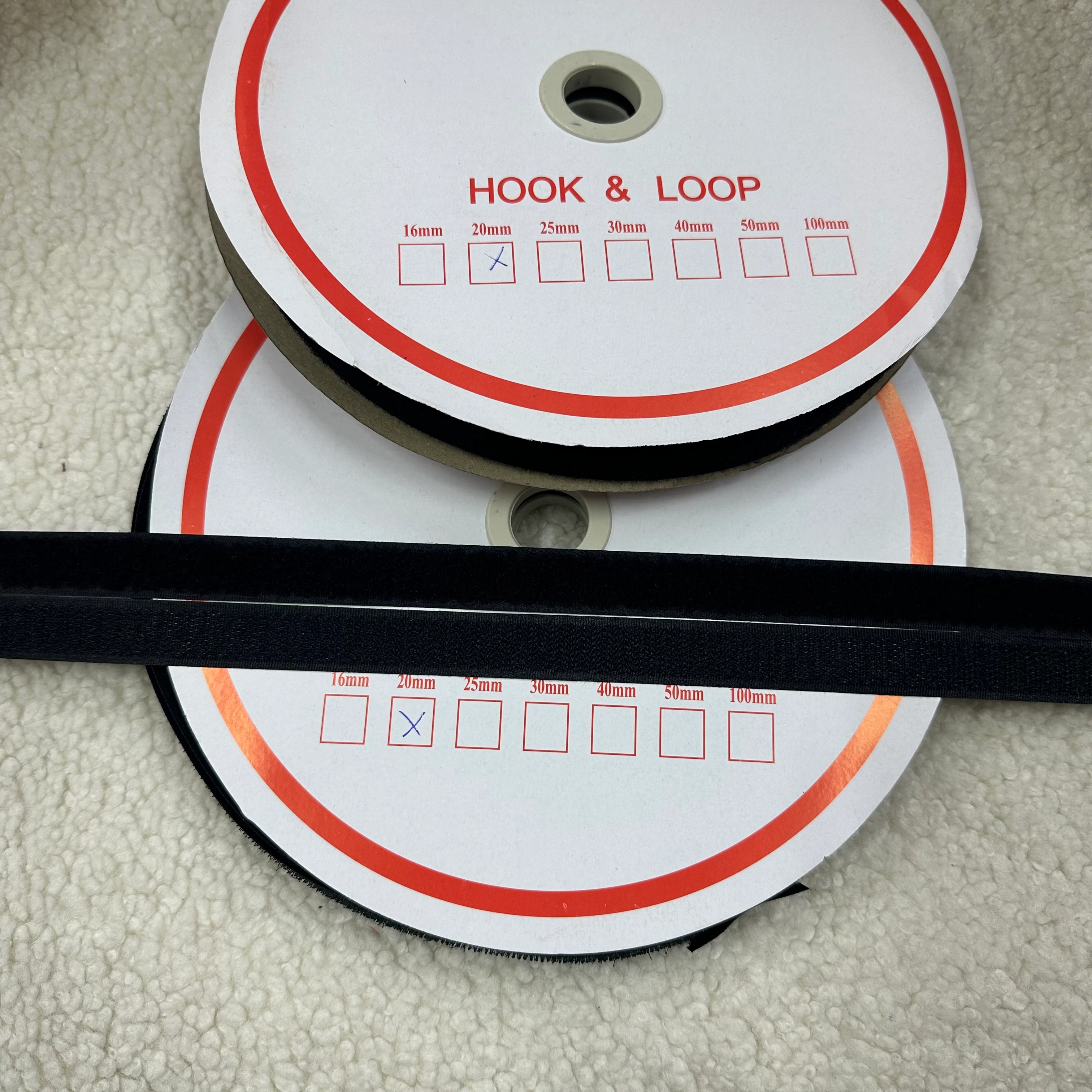 Top Siyah Dikmeli Cırt Cırt Bant 2 Cm