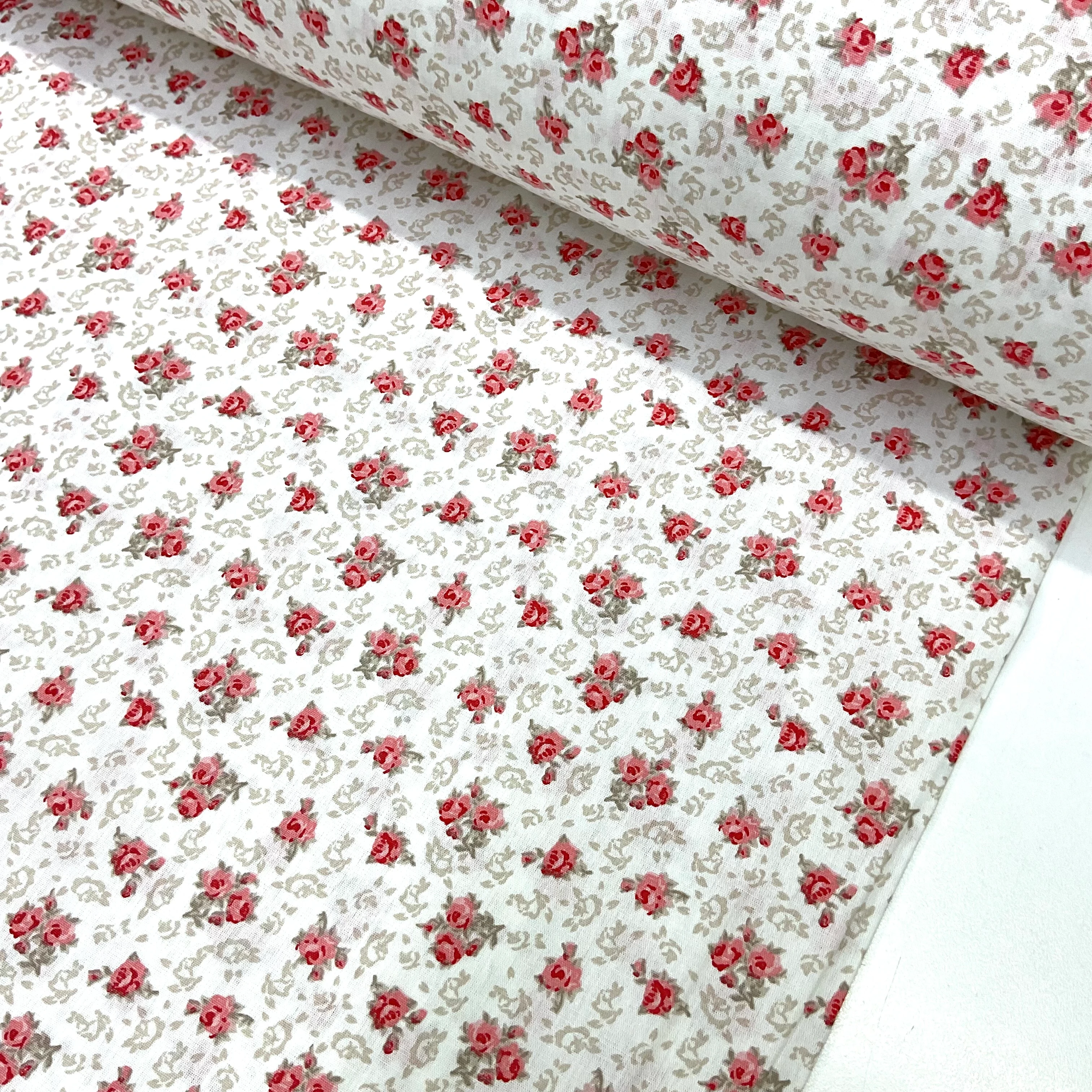 Kırmızı Güller Poplin Kumaş