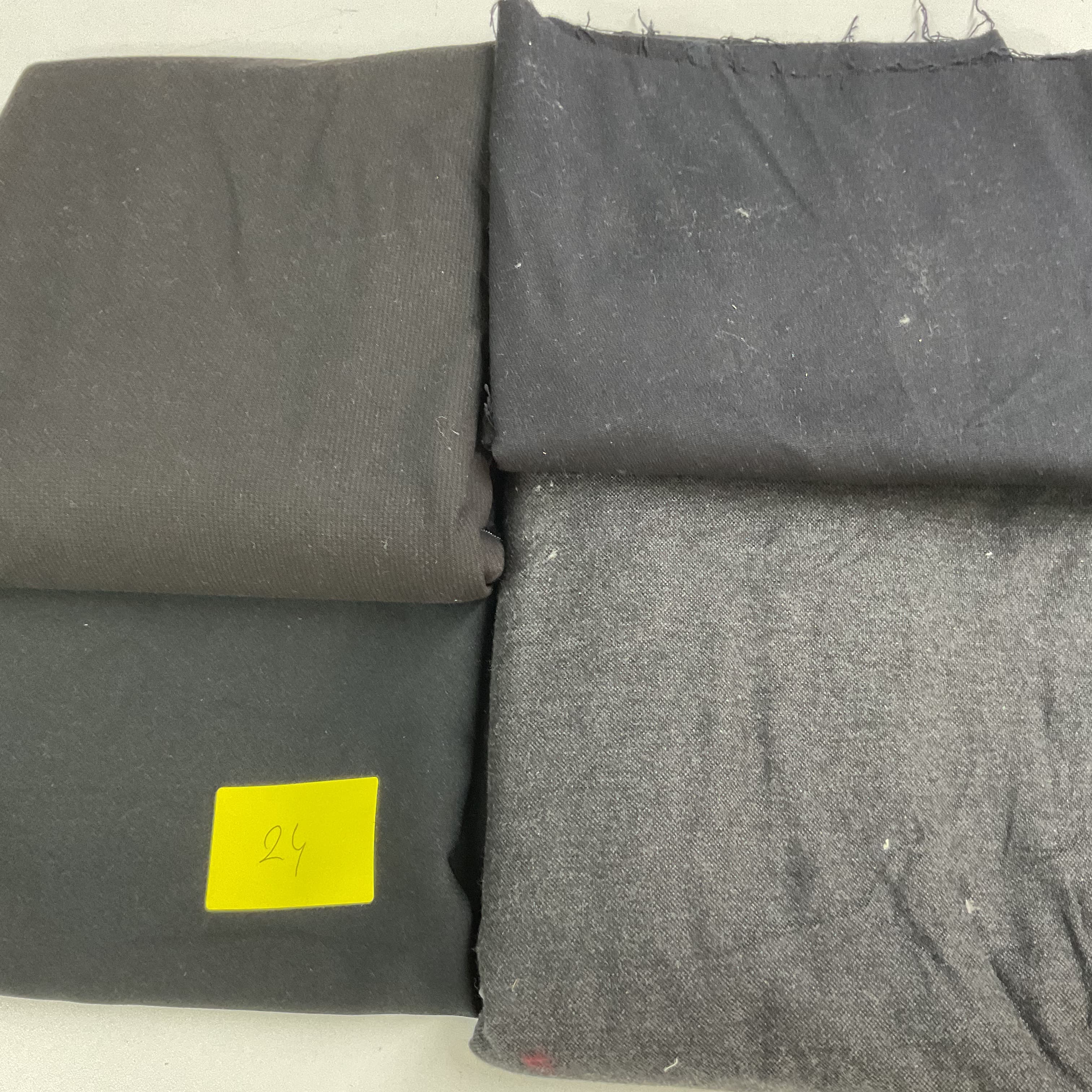 No:24 3 iplik Penye Parça Kumaşlar 3 kg