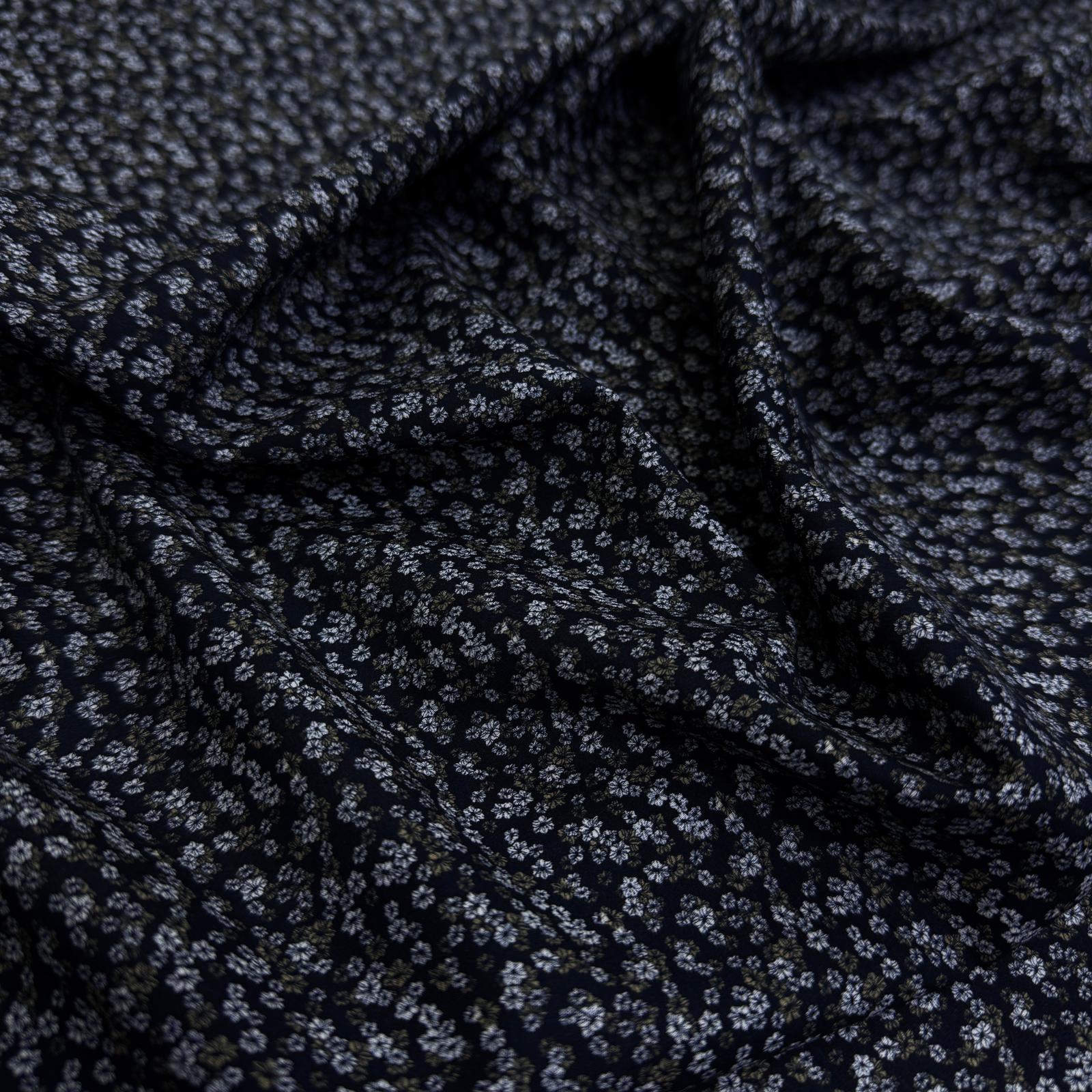 Özel Üretim 80/1 Mini Çiçekler Vual Kumaş