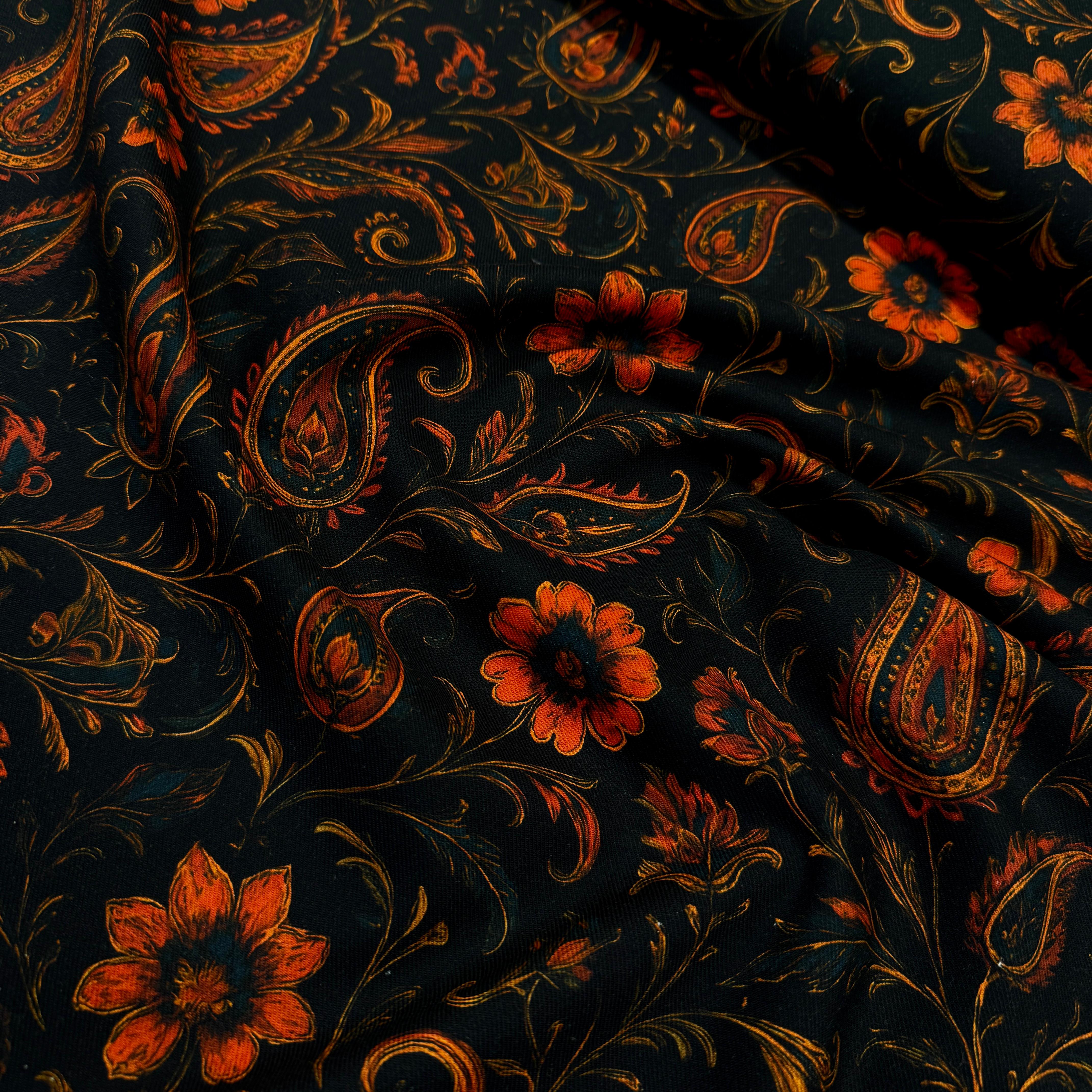 Şallı Çiçekler İntaşlar Markalı Flannel Pazen Kumaş