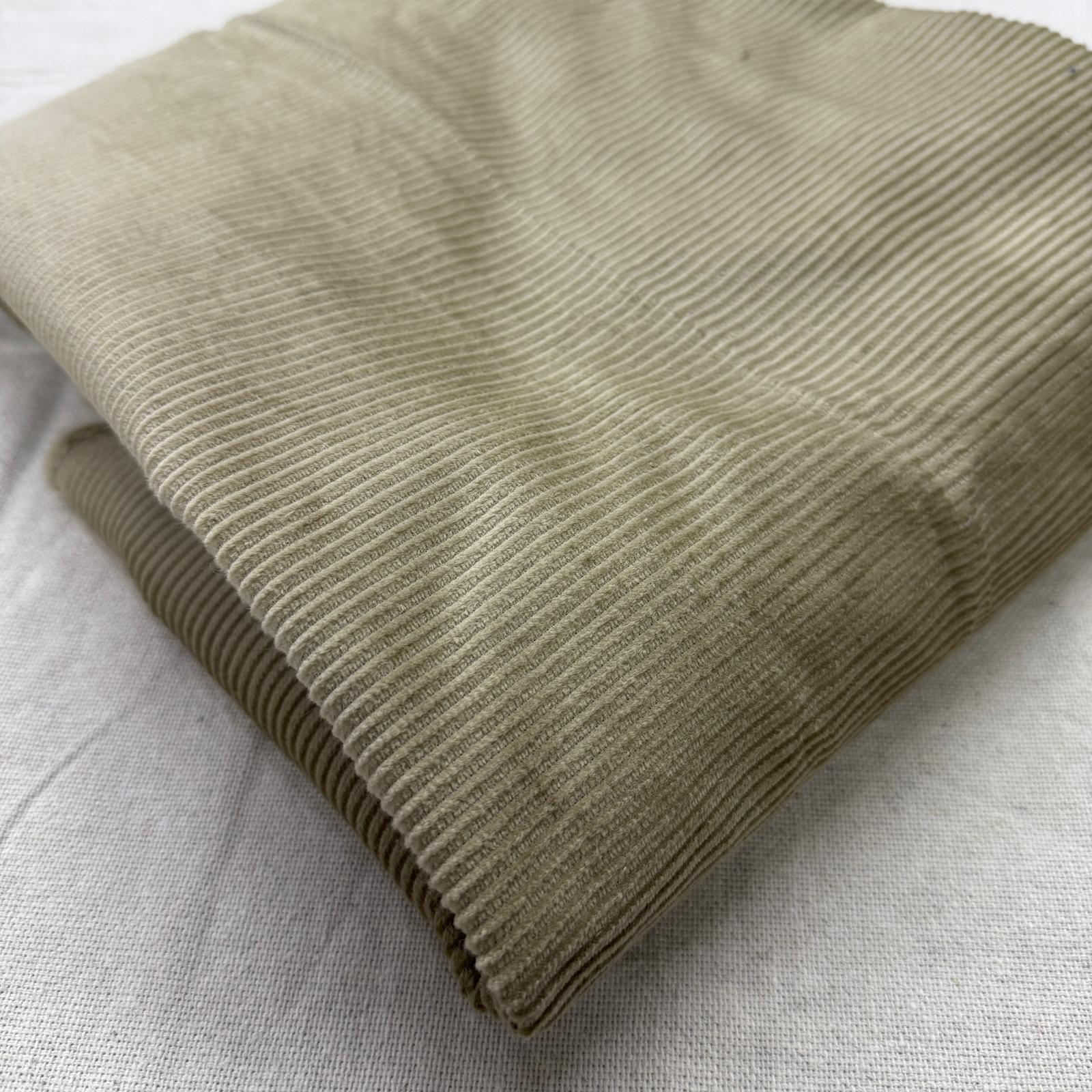 Taş No:2 145*140 cm Parça Fitilli Kadife Kumaş