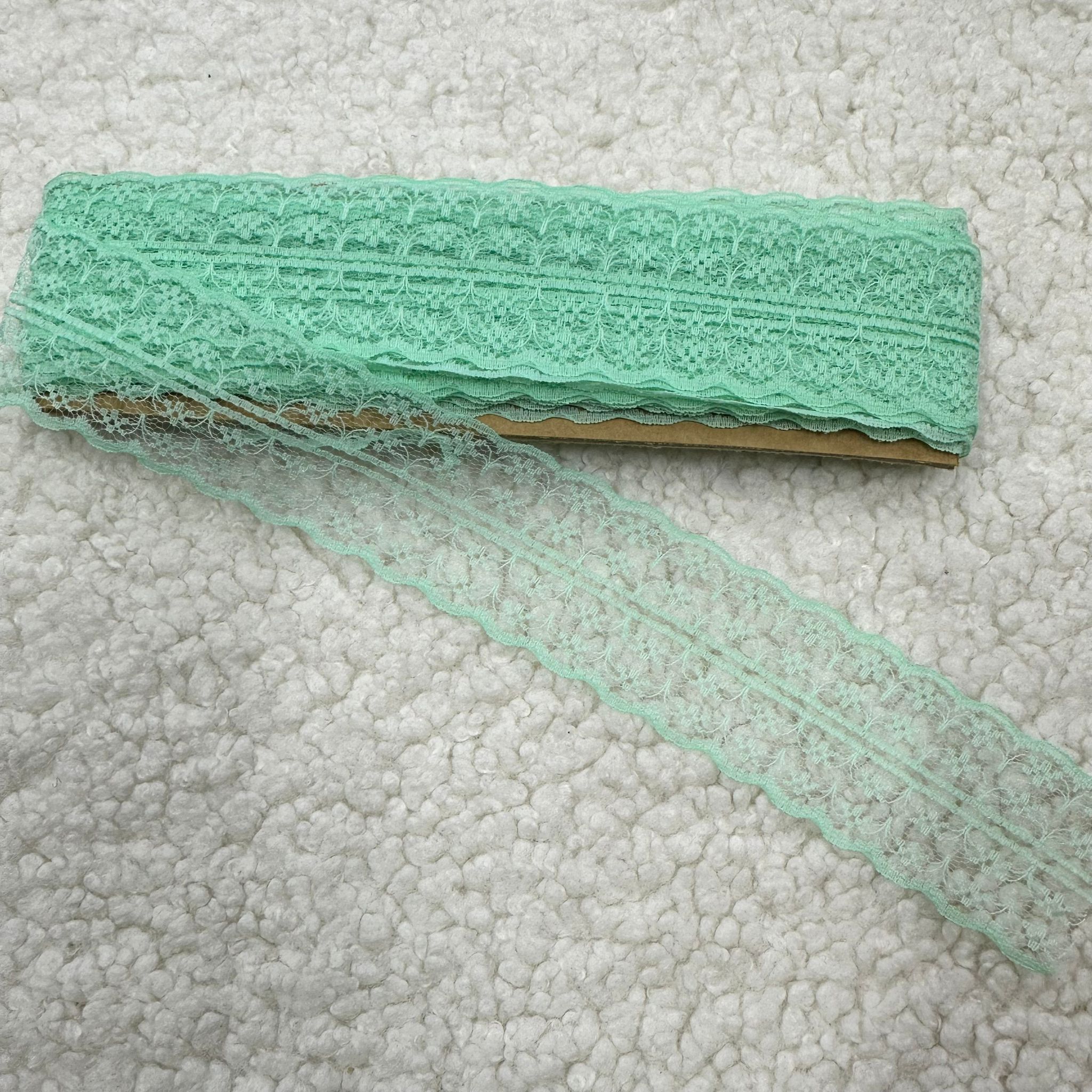 Mint Çift Taraflı Dantel Güpür Top