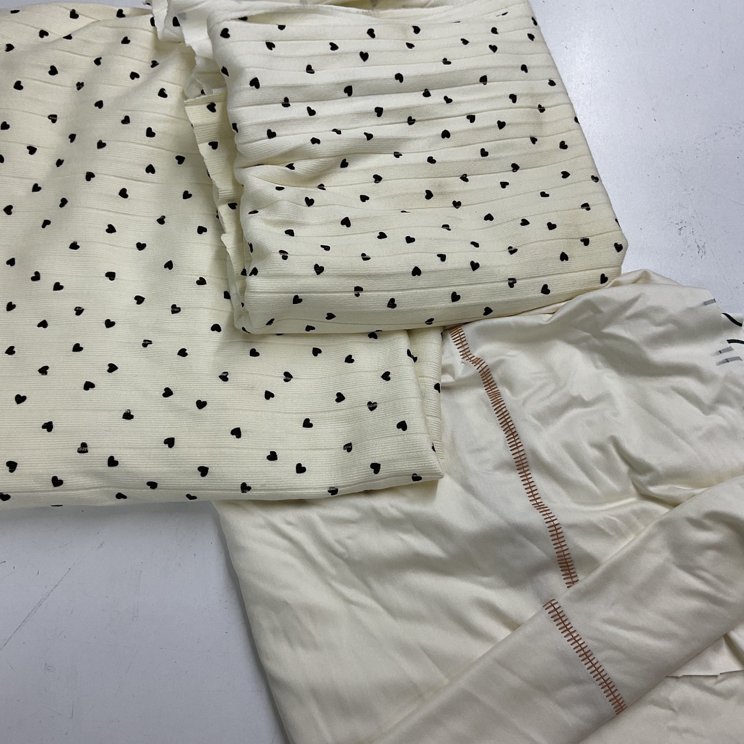 Defolu Karışık Parça Kumaşlar 1000 gr