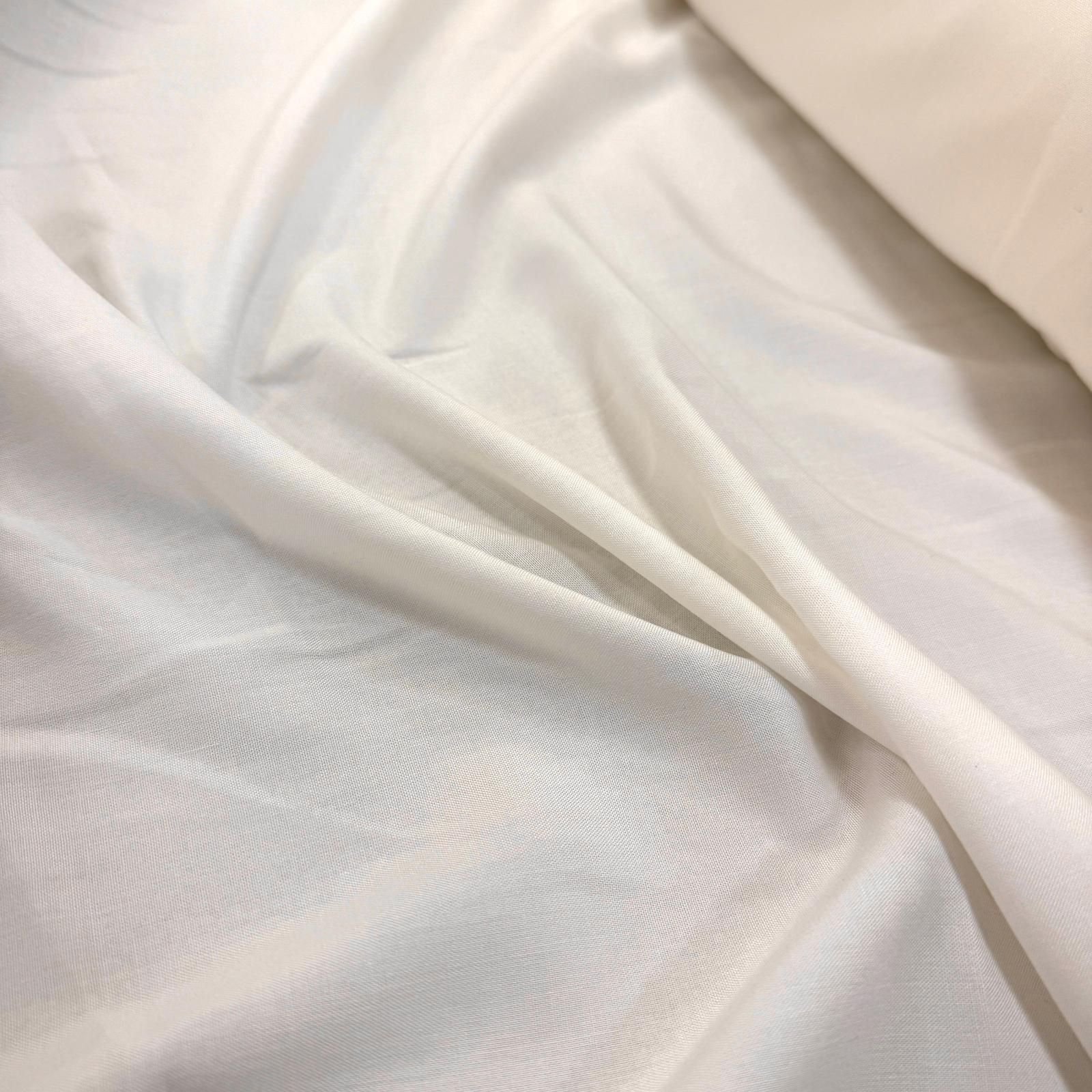 Kampanyalı Kırık Beyaz Yumoş Viskon Kumaş