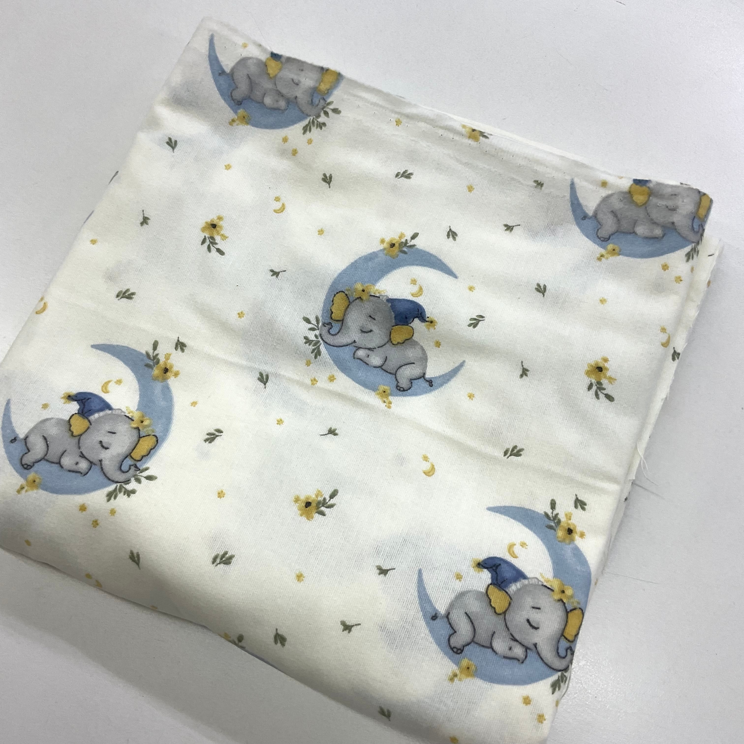 Mavi Aylı Filler 115*240 Cm Parça Pazen Kumaş 