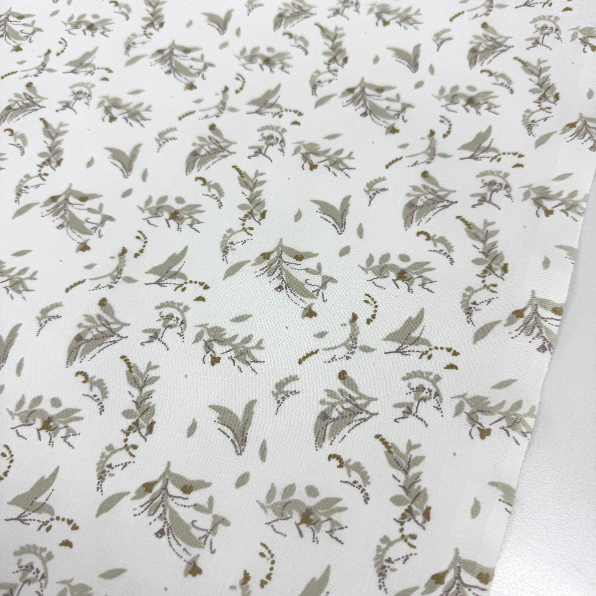 Defolu Dökülmüş Yapraklar Premium Poplin Kumaş