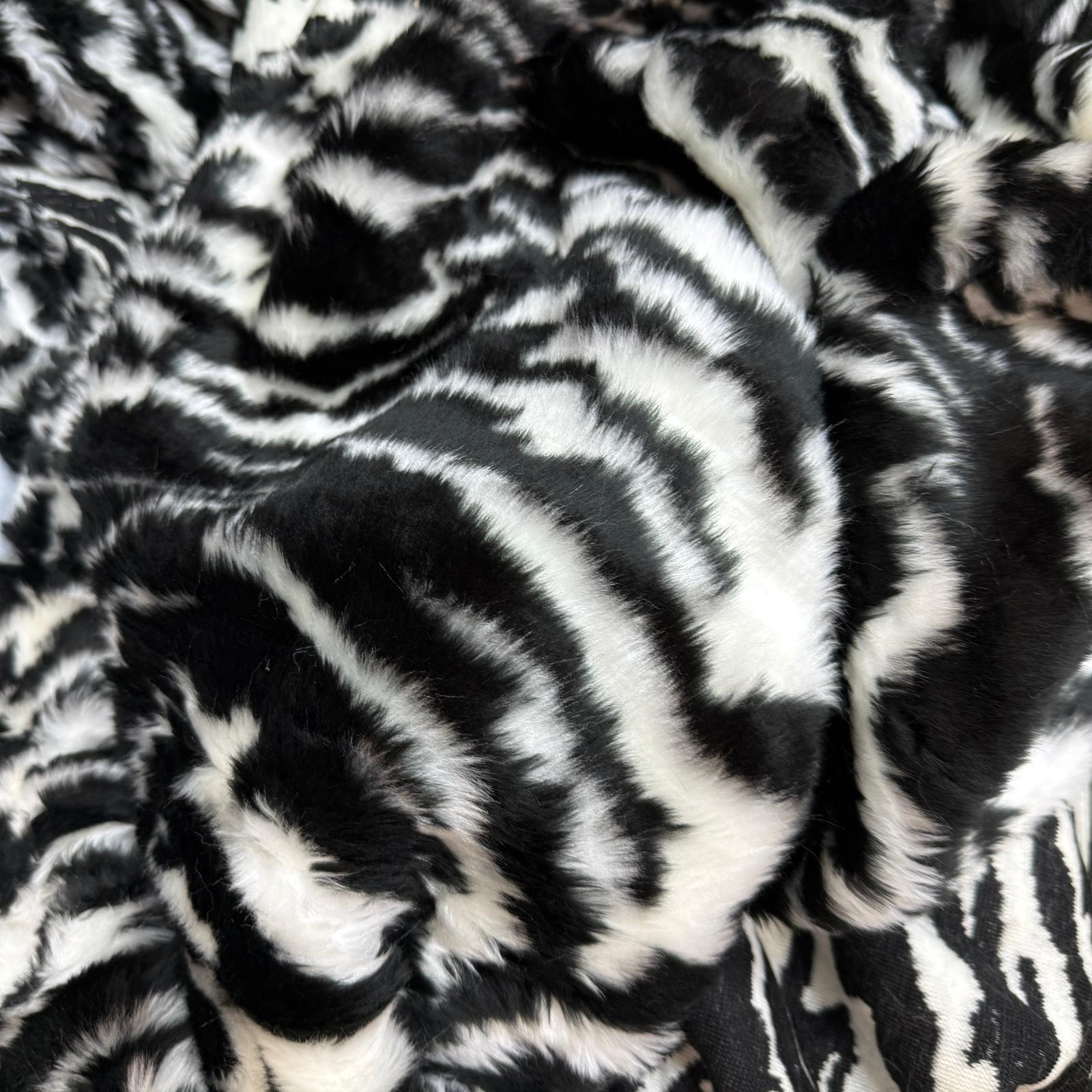 Zebra Yumoş Peluş Kumaş